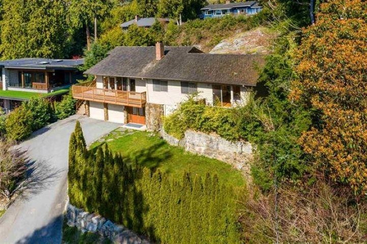 3895 Southridge Avenue, West Vancouver, BC