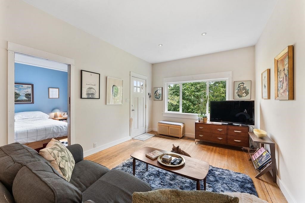 4225 John Street, Vancouver, BC