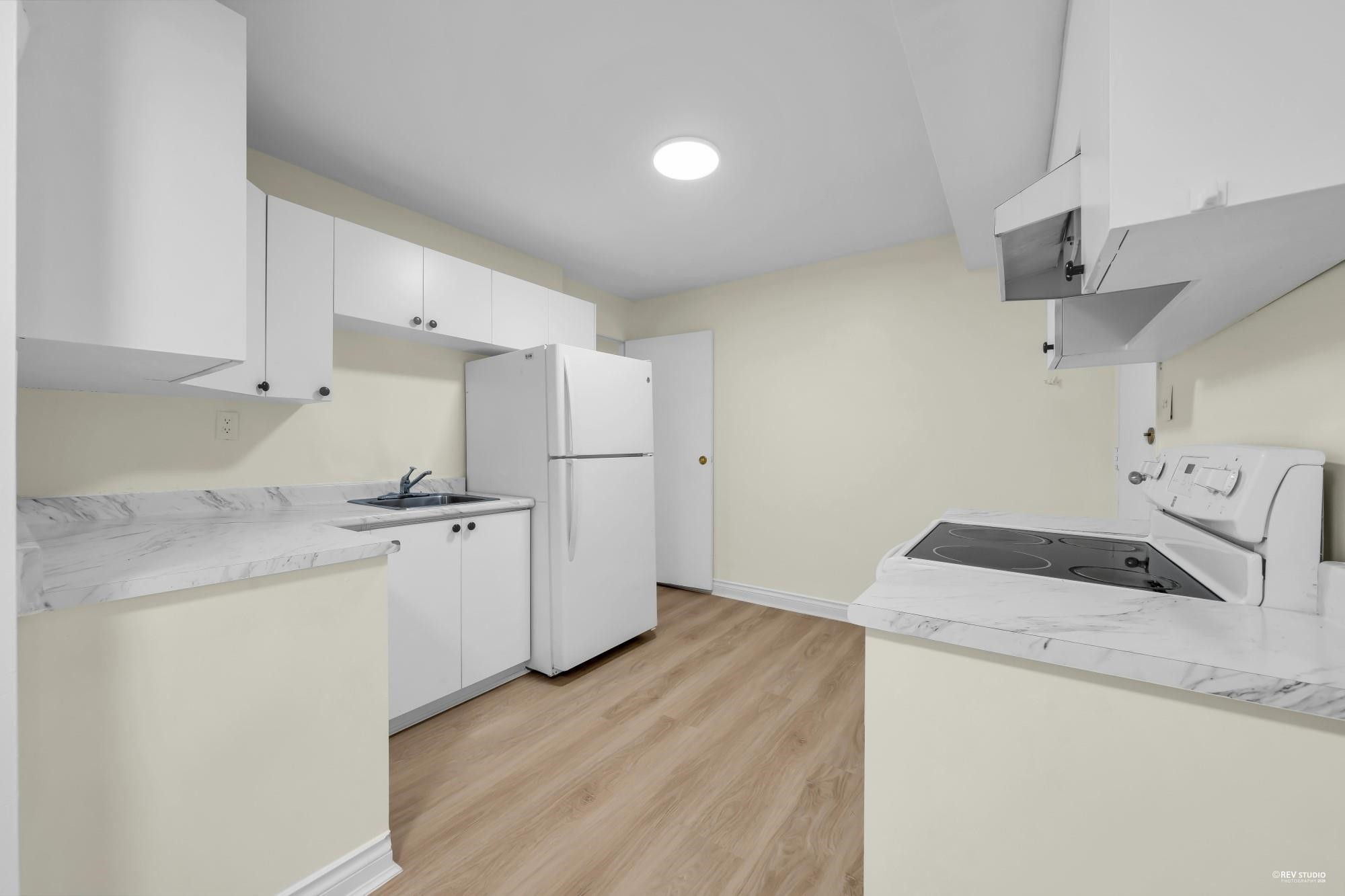 1382 Sutherland Avenue, Port Coquitlam, BC