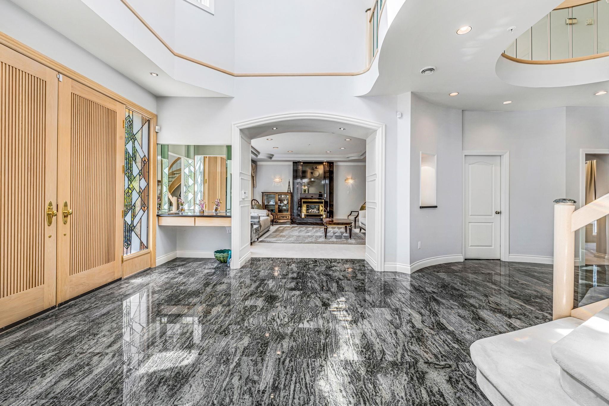 1569 35Th Avenue W, Vancouver, BC