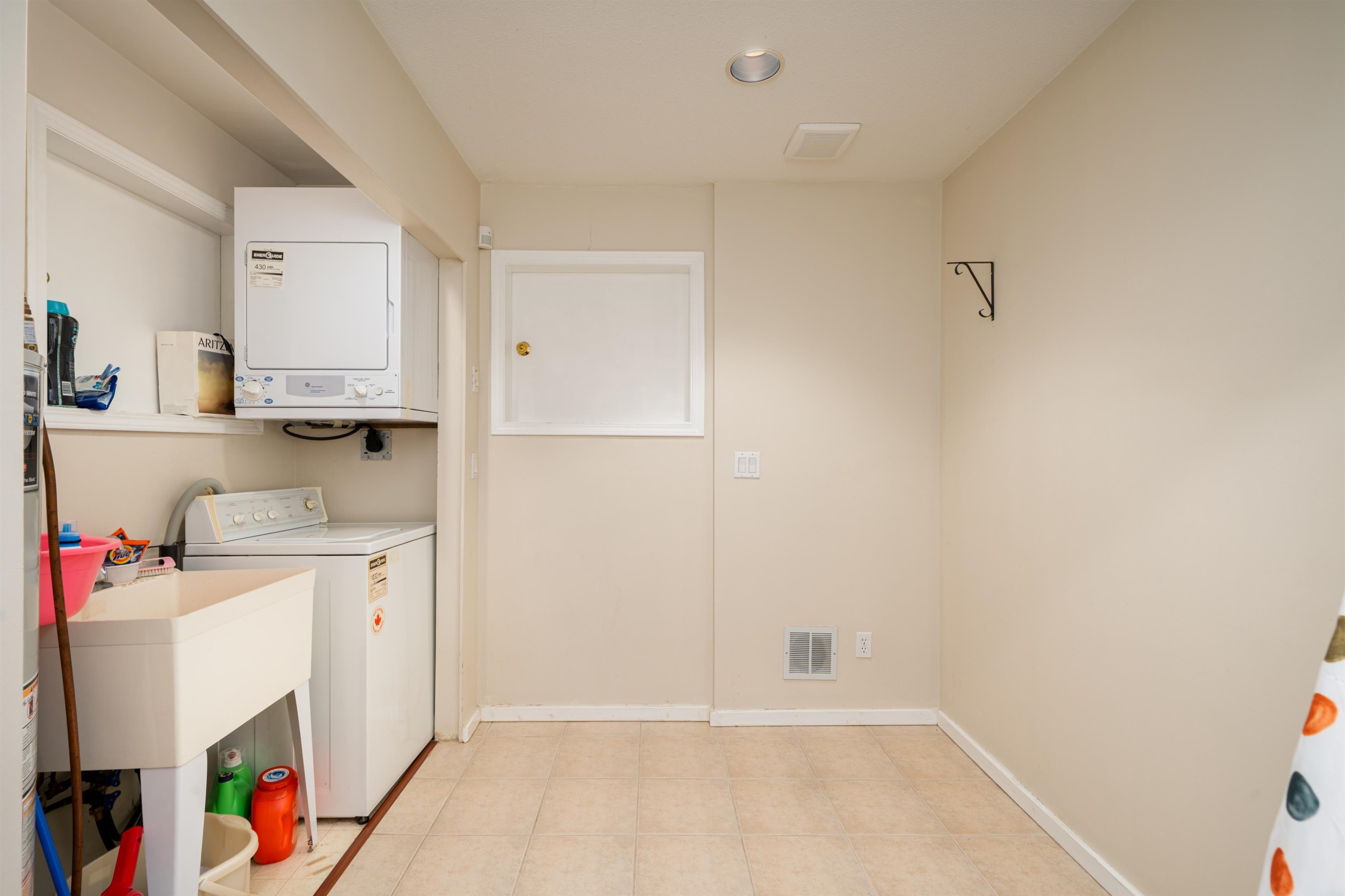 8162 Haig Street, Vancouver, BC