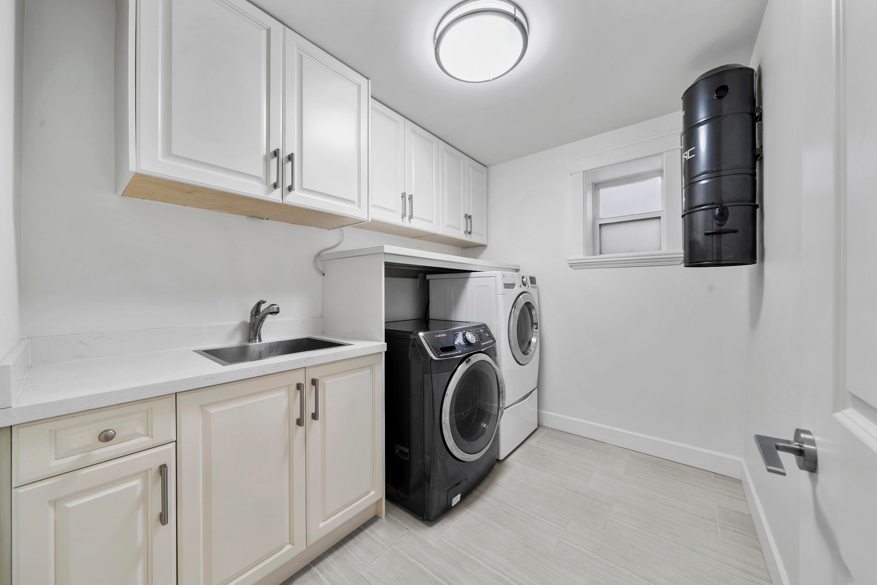 3339 27Th Avenue W, Vancouver, BC