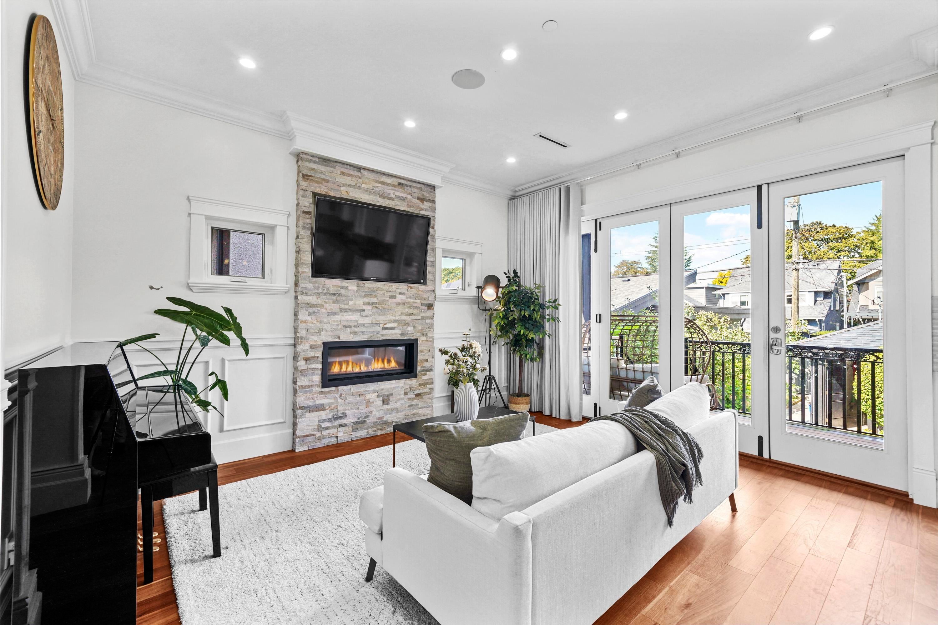 3339 27Th Avenue W, Vancouver, BC