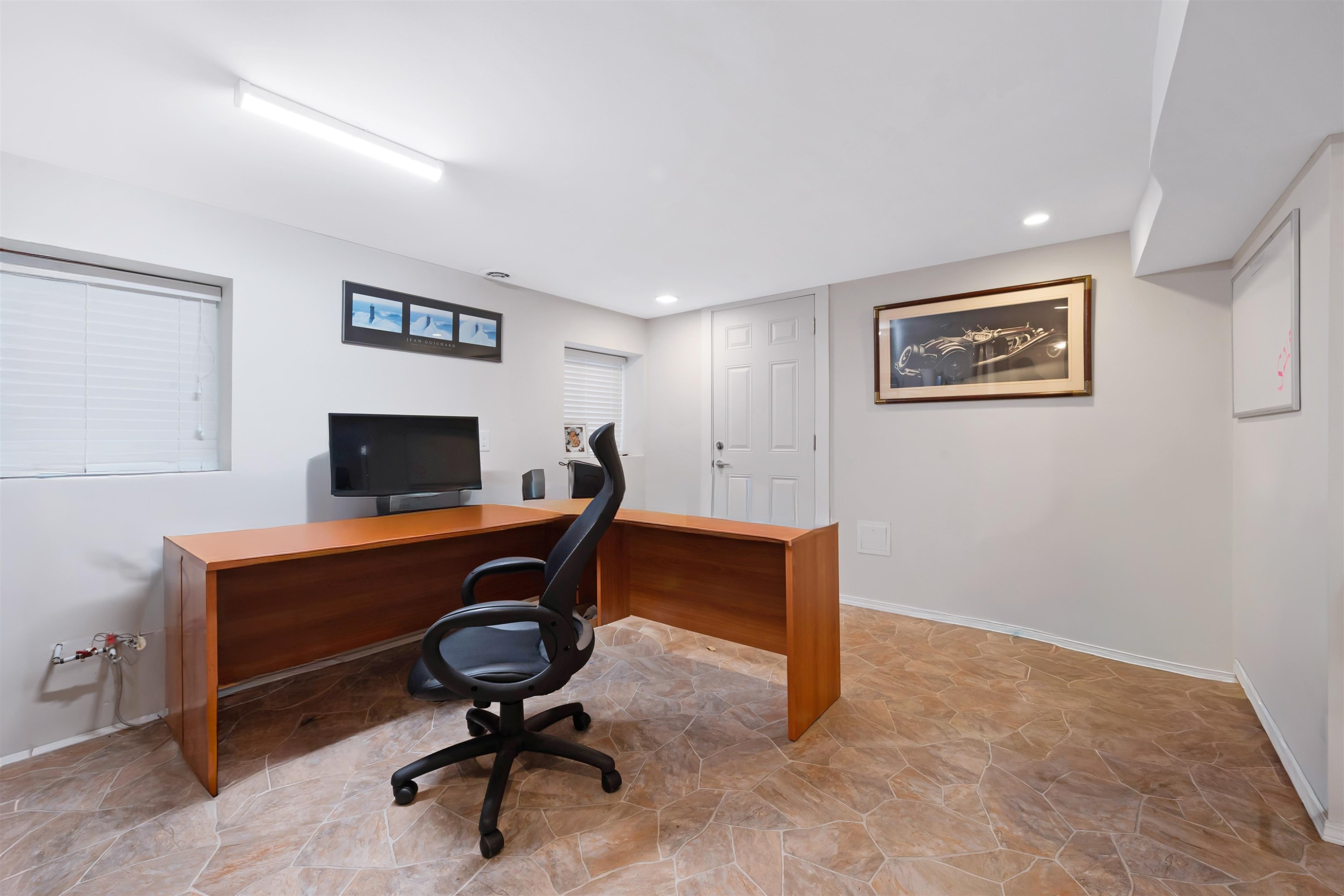 2675 Dundas Street, Vancouver, BC