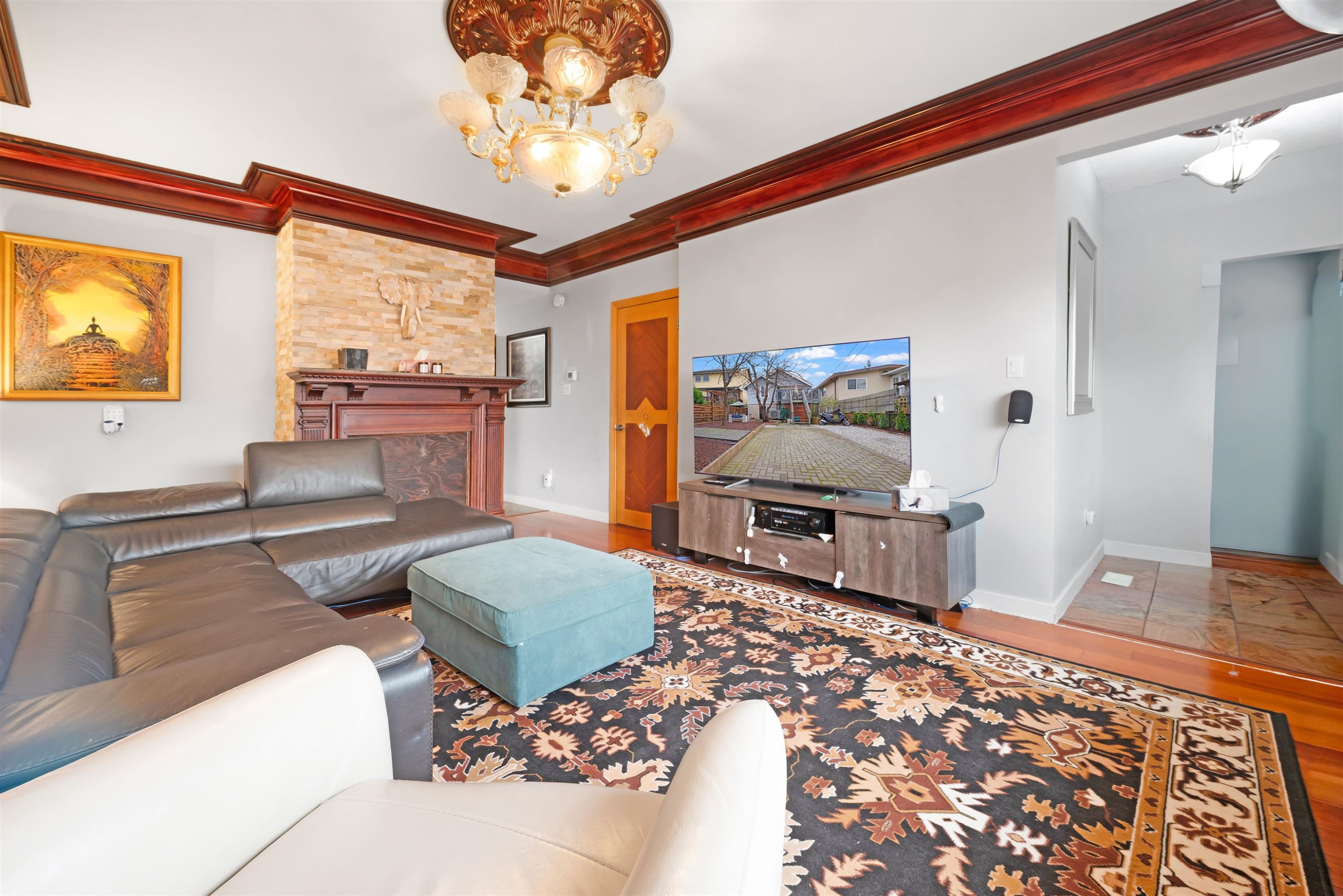 2675 Dundas Street, Vancouver, BC