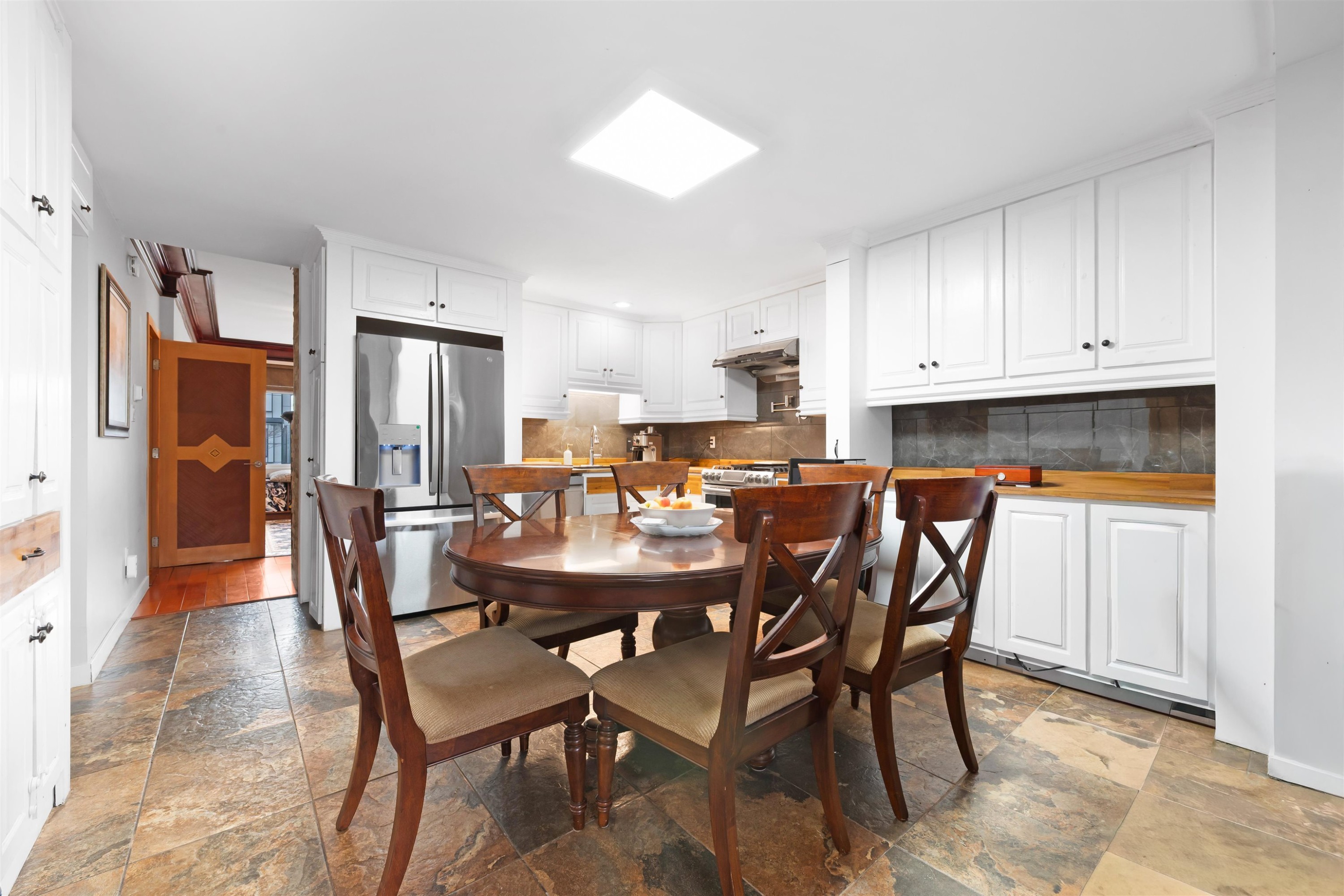 2675 Dundas Street, Vancouver, BC