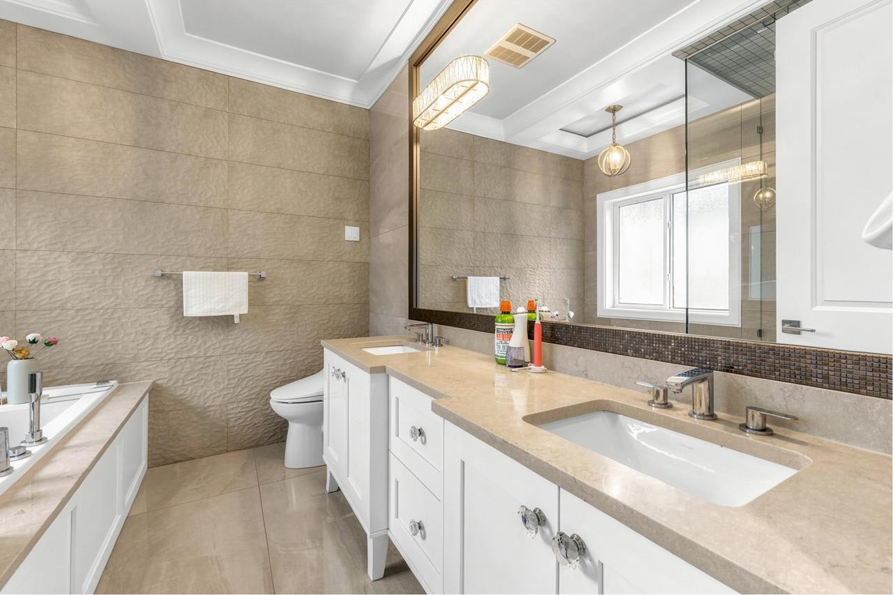 5028 Maple Road, Richmond, BC