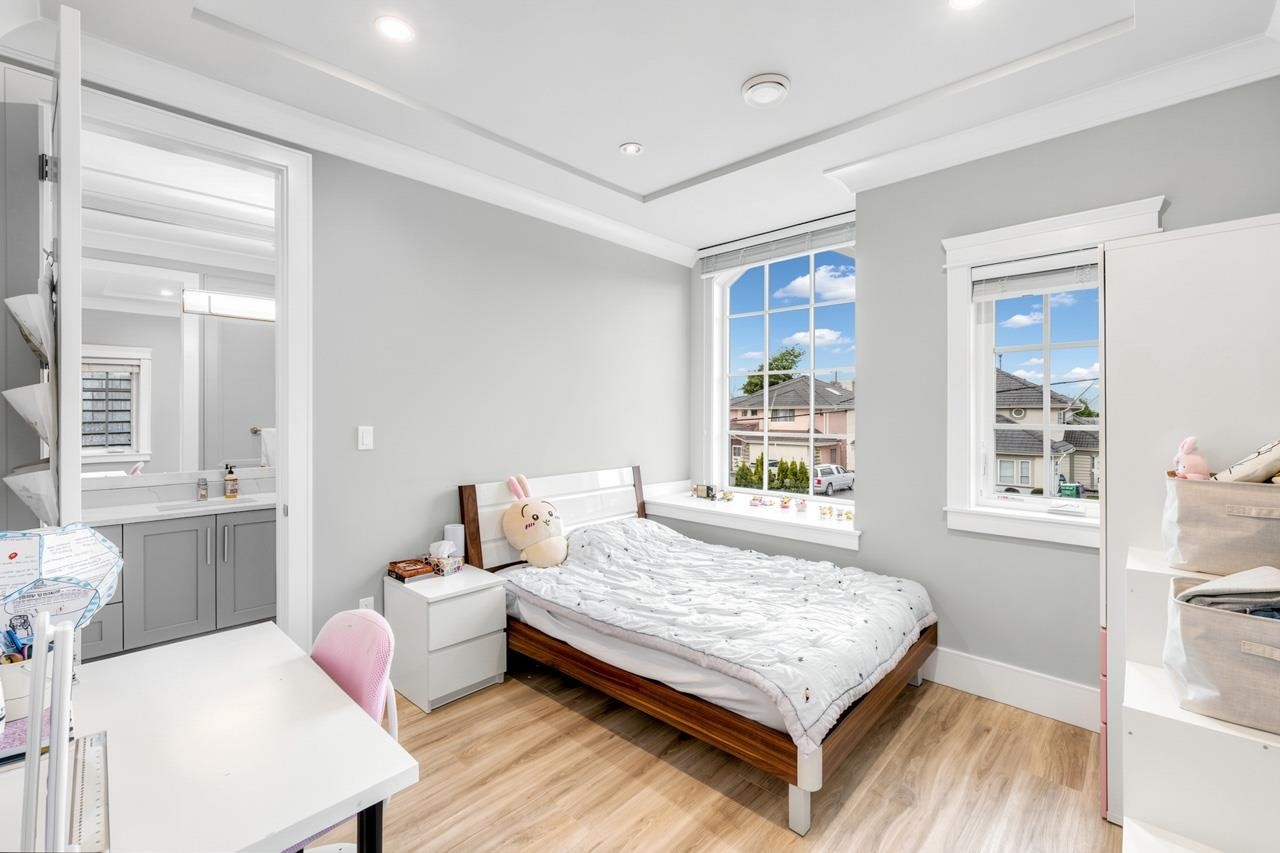 5028 Maple Road, Richmond, BC