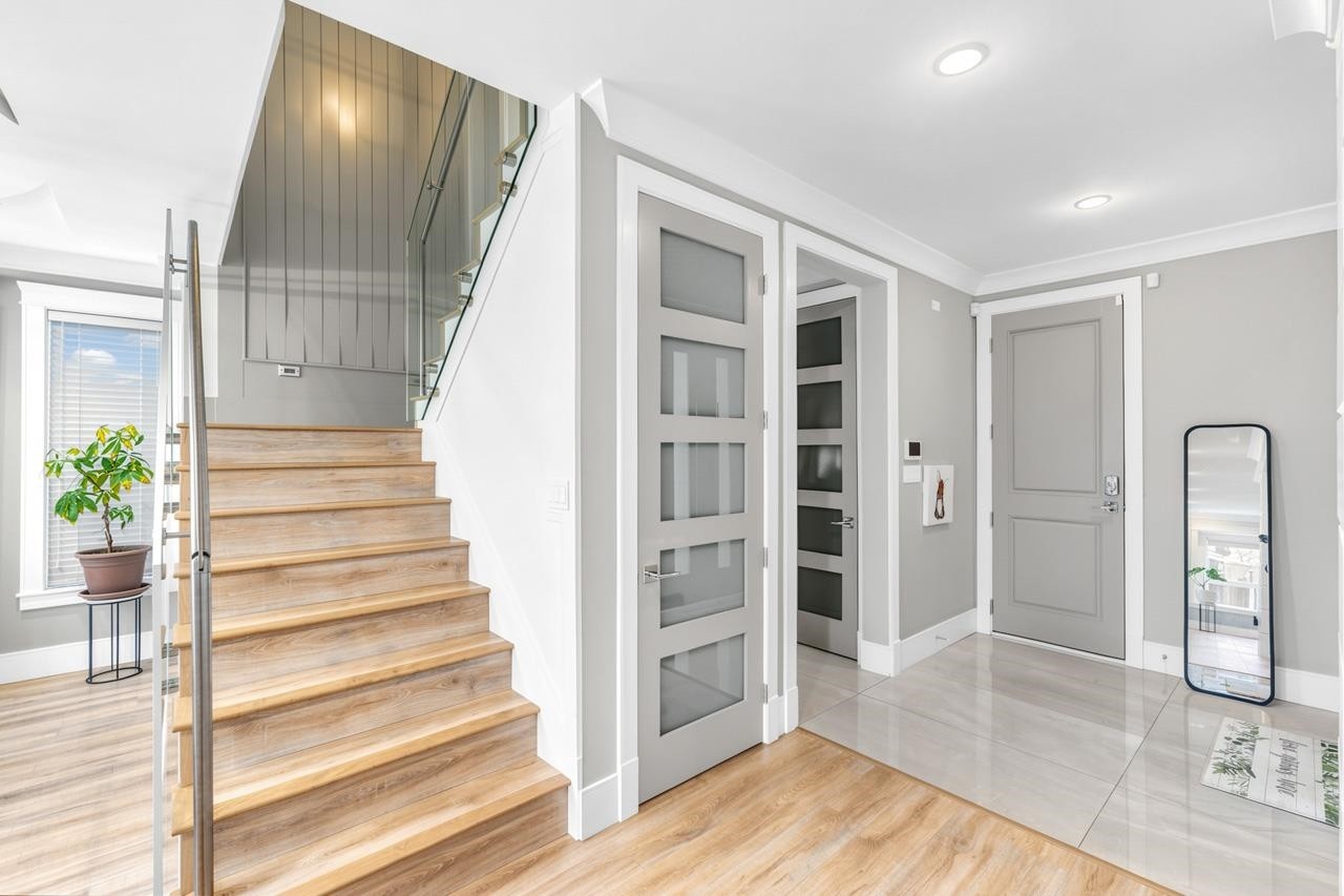 5028 Maple Road, Richmond, BC