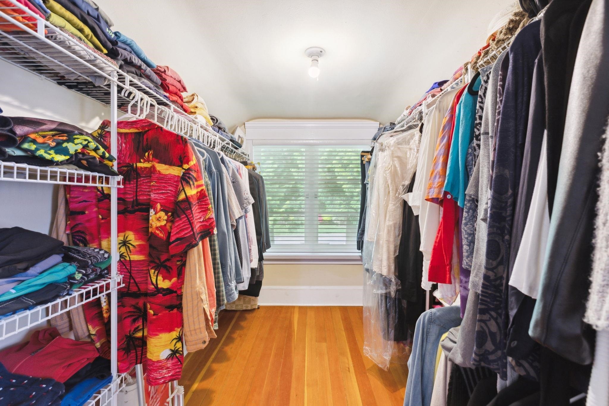 349 24Th Street E, North Vancouver, BC