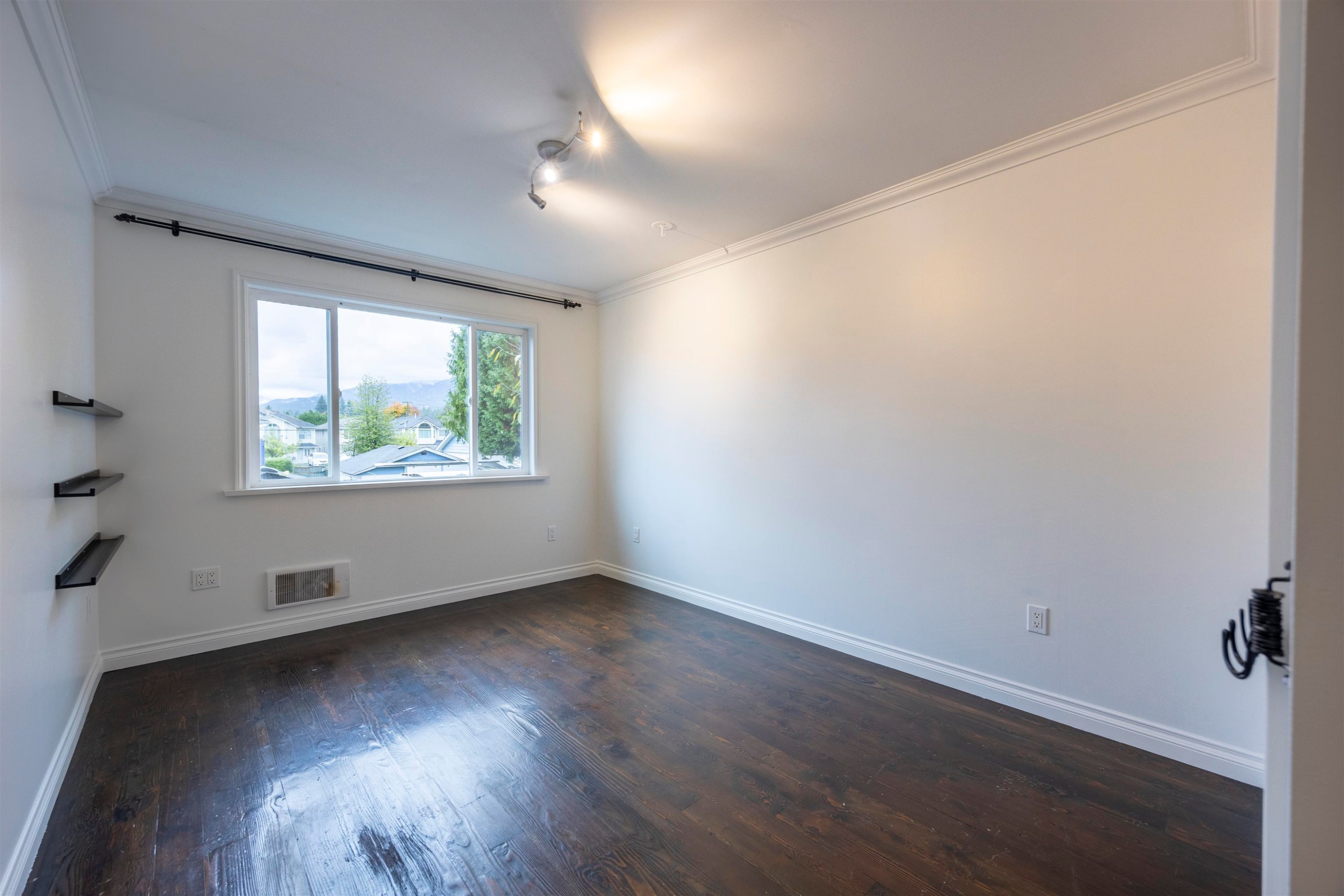 1927 Coquitlam Avenue, Port Coquitlam, BC