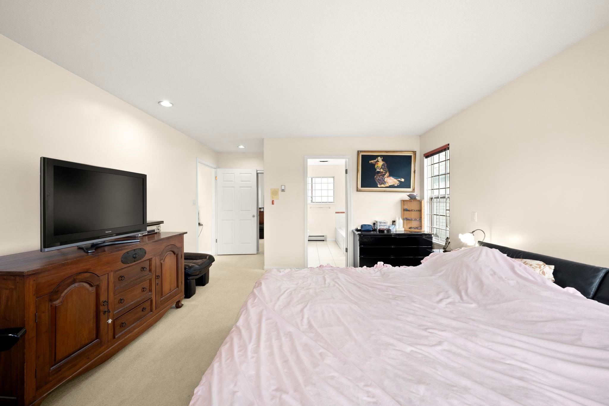 3606 Mckay Drive, Richmond, BC