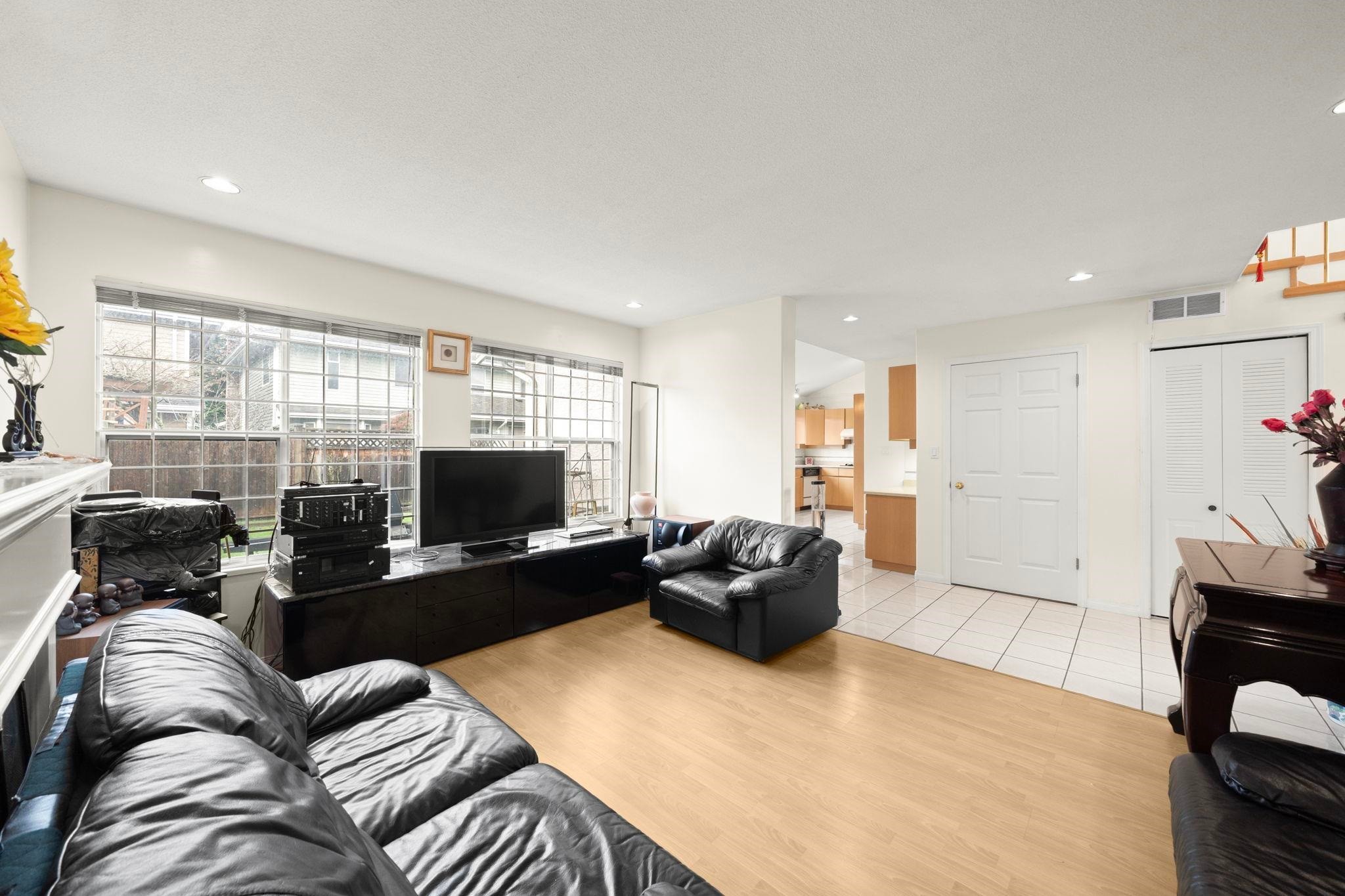 3606 Mckay Drive, Richmond, BC