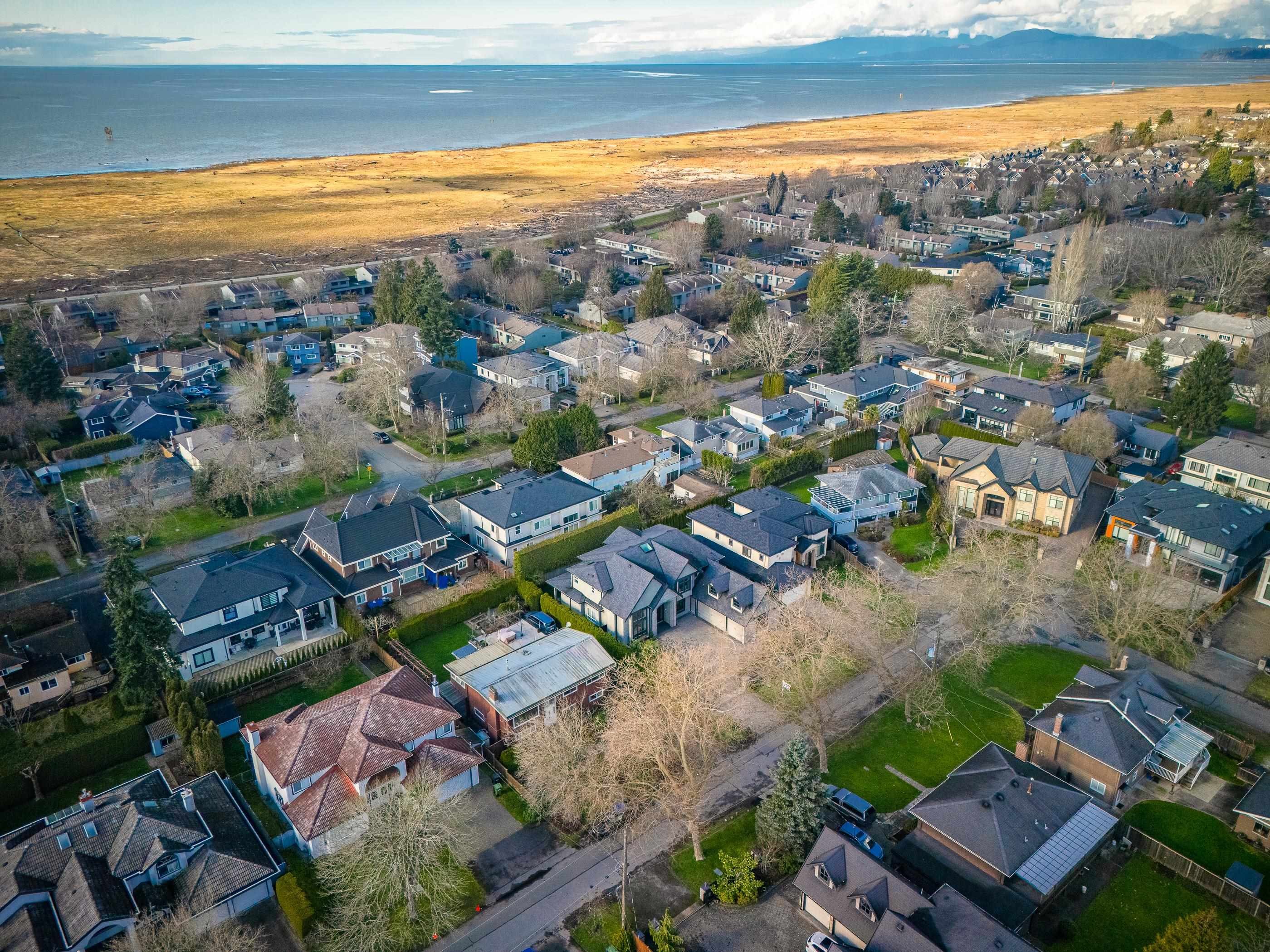 9240 Chapmond Crescent, Richmond, BC