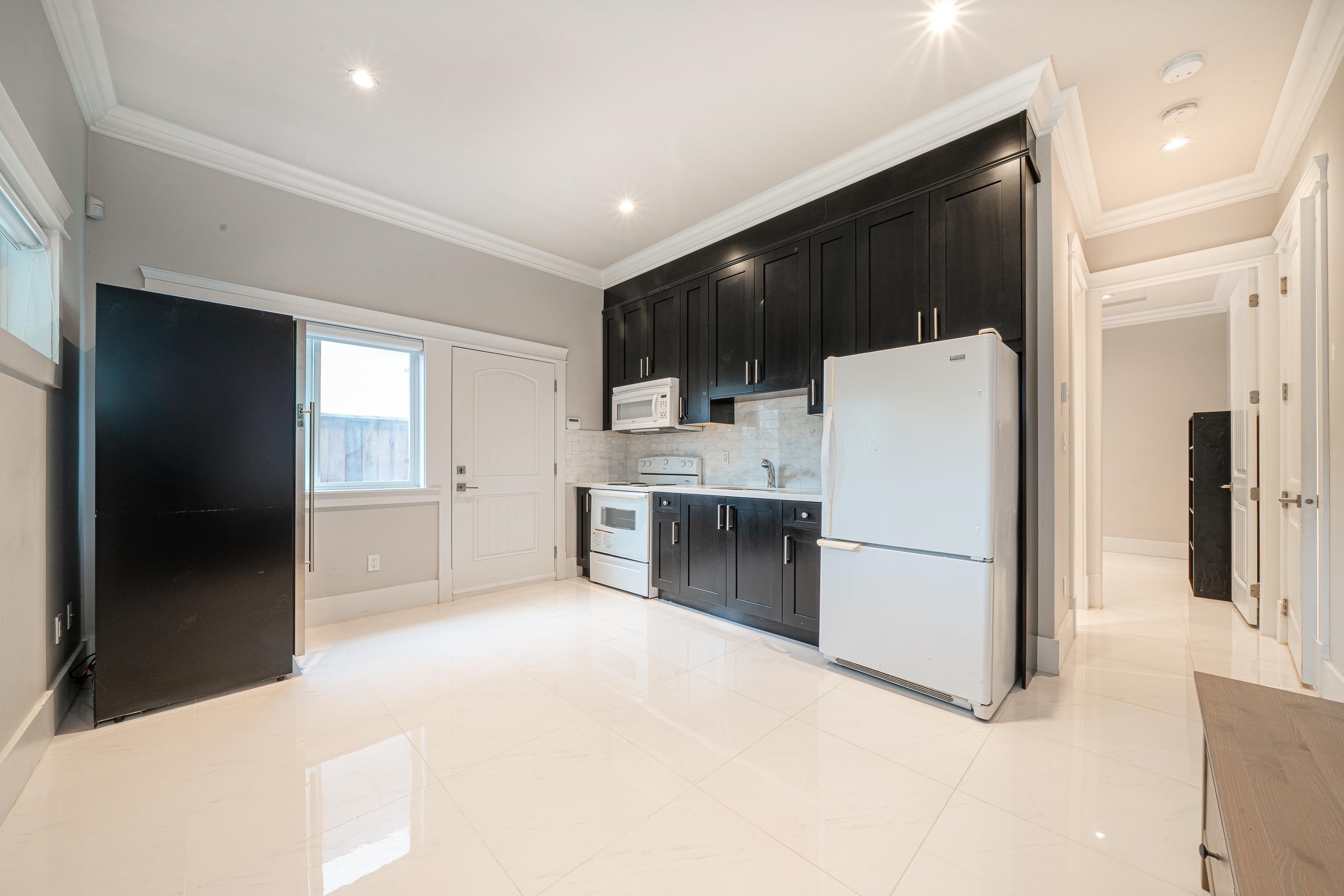 9240 Chapmond Crescent, Richmond, BC