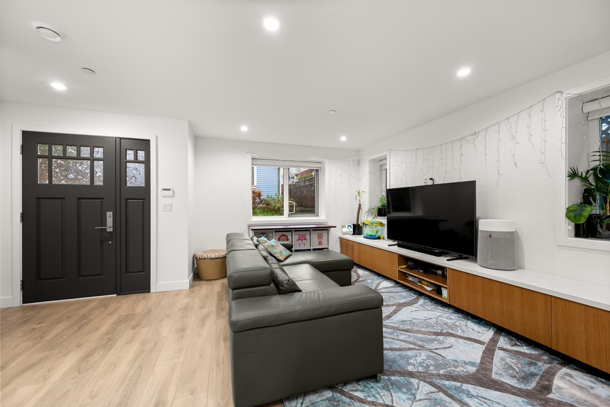 1452 20Th Avenue E, Vancouver, BC