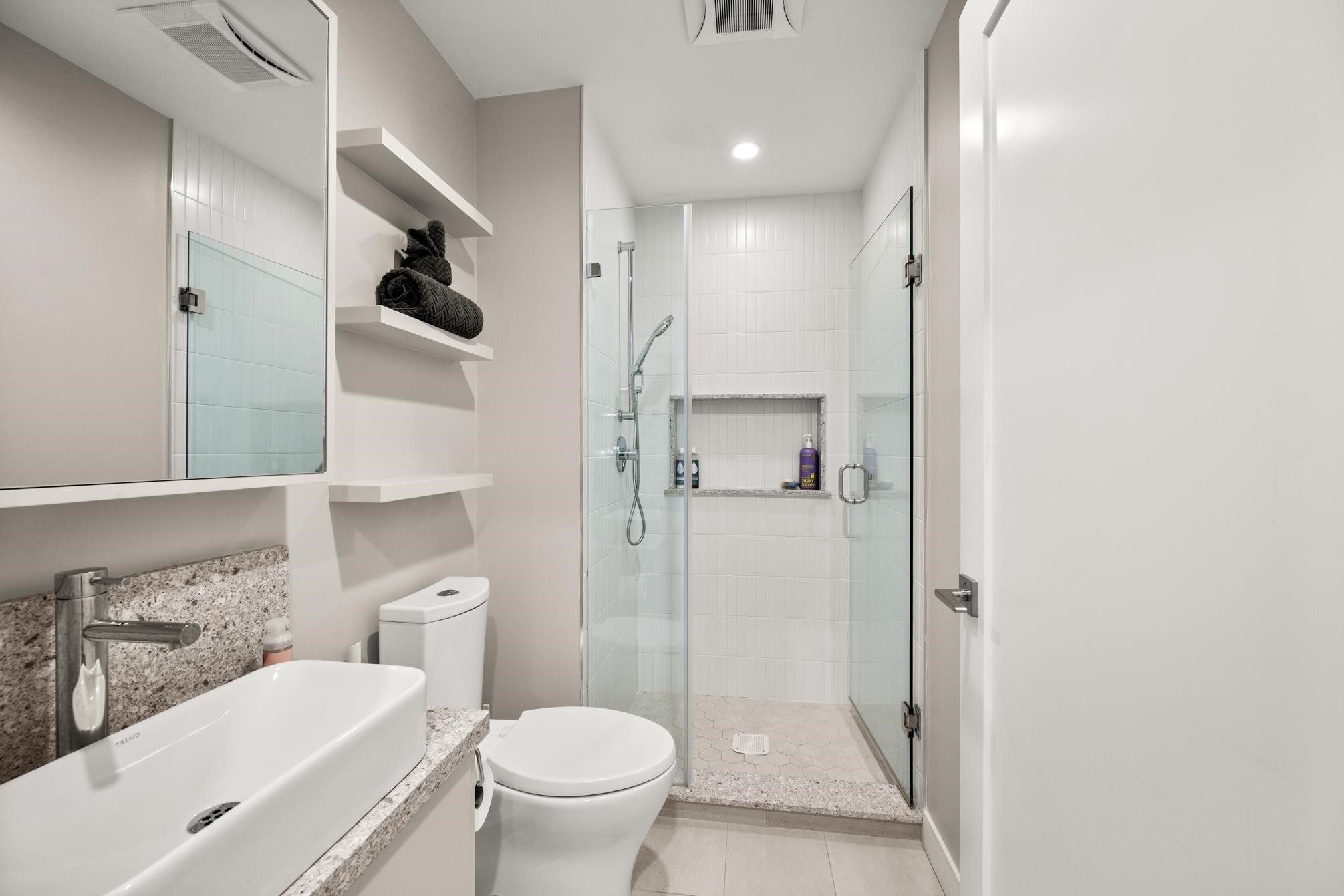 1452 20Th Avenue E, Vancouver, BC