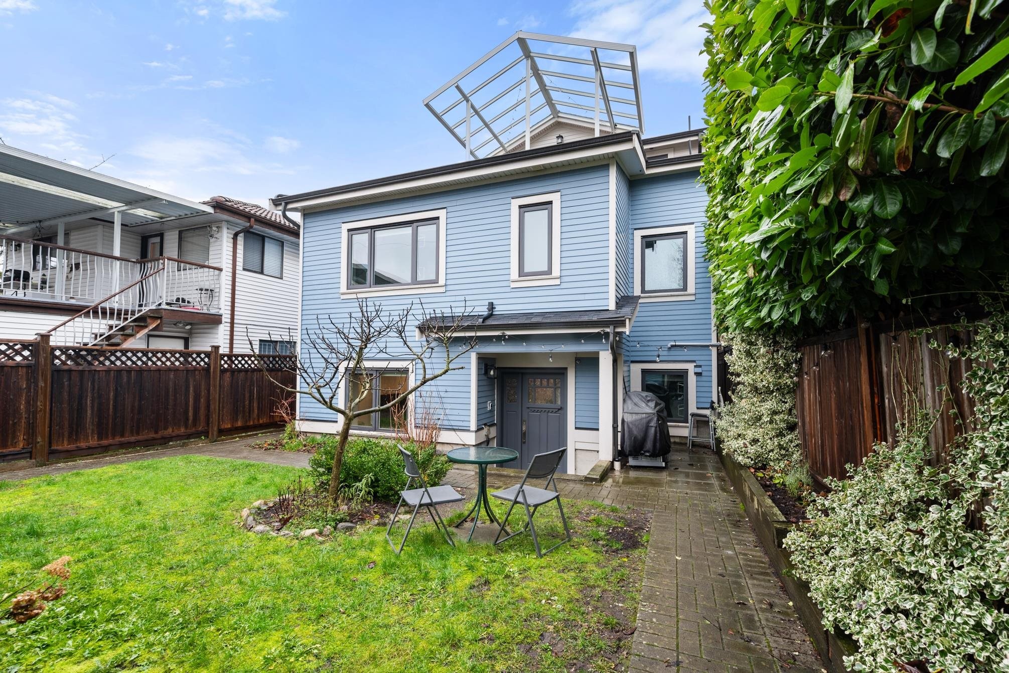 1452 20Th Avenue E, Vancouver, BC