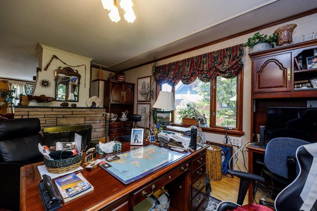 368 Kings Road E, North Vancouver, BC