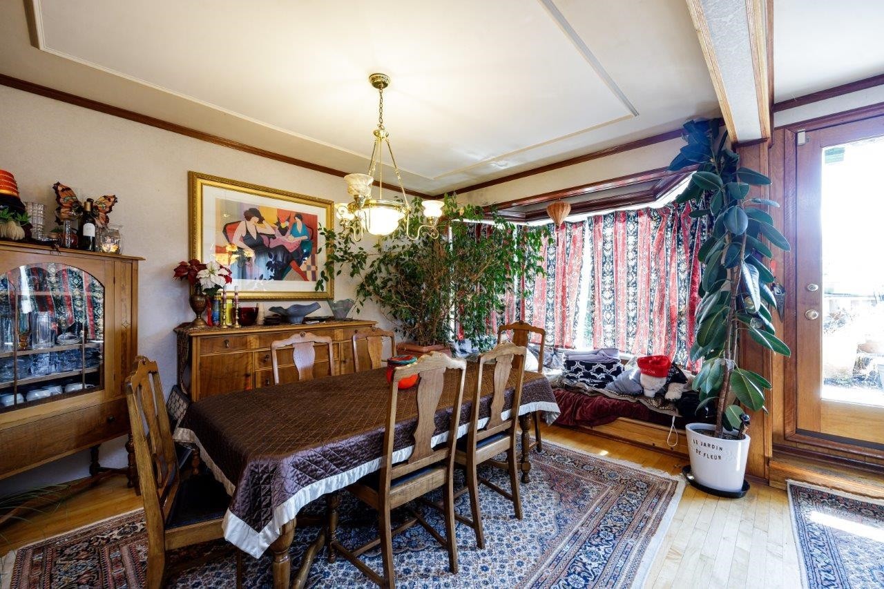 368 Kings Road E, North Vancouver, BC