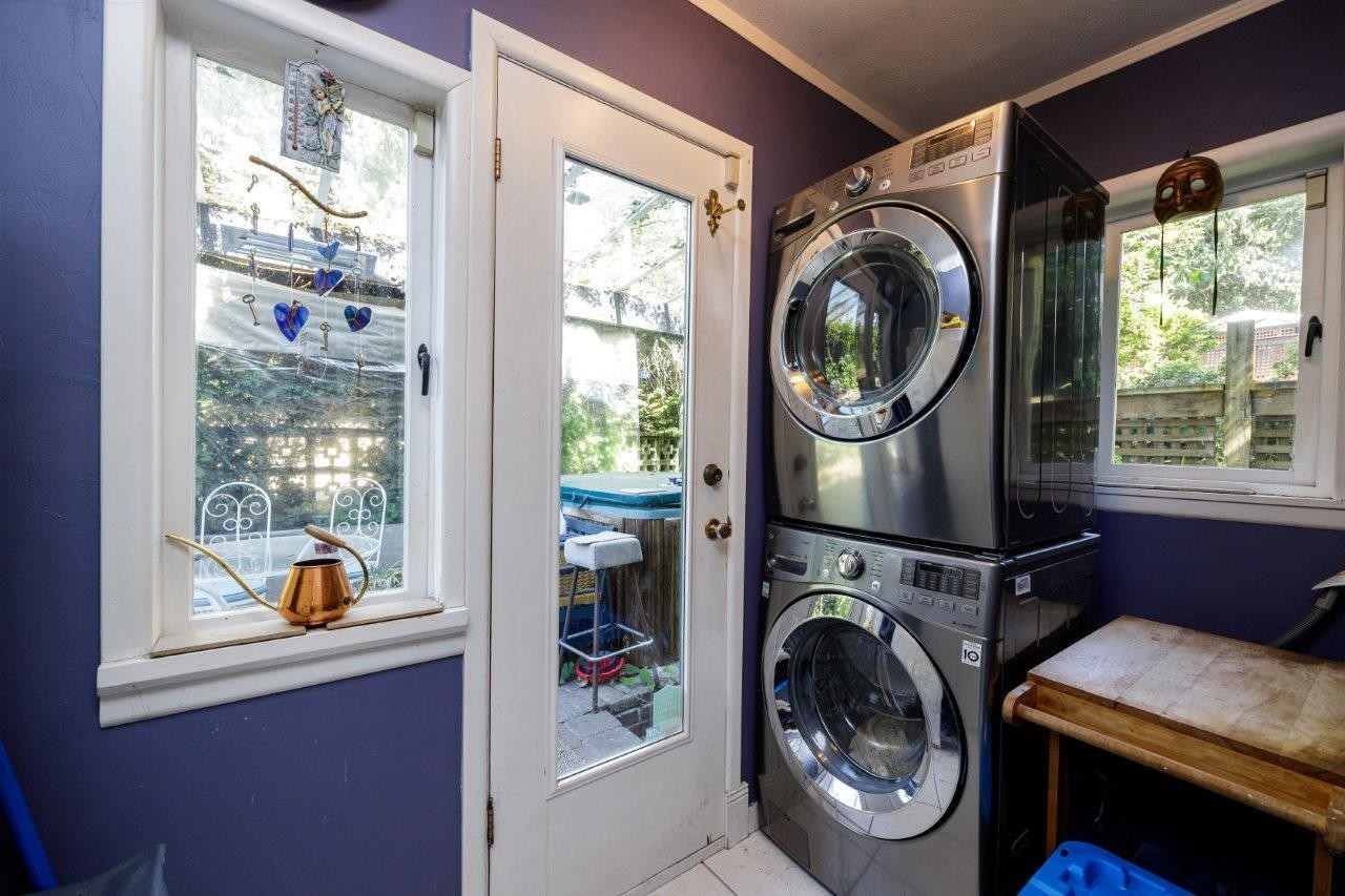 368 Kings Road E, North Vancouver, BC