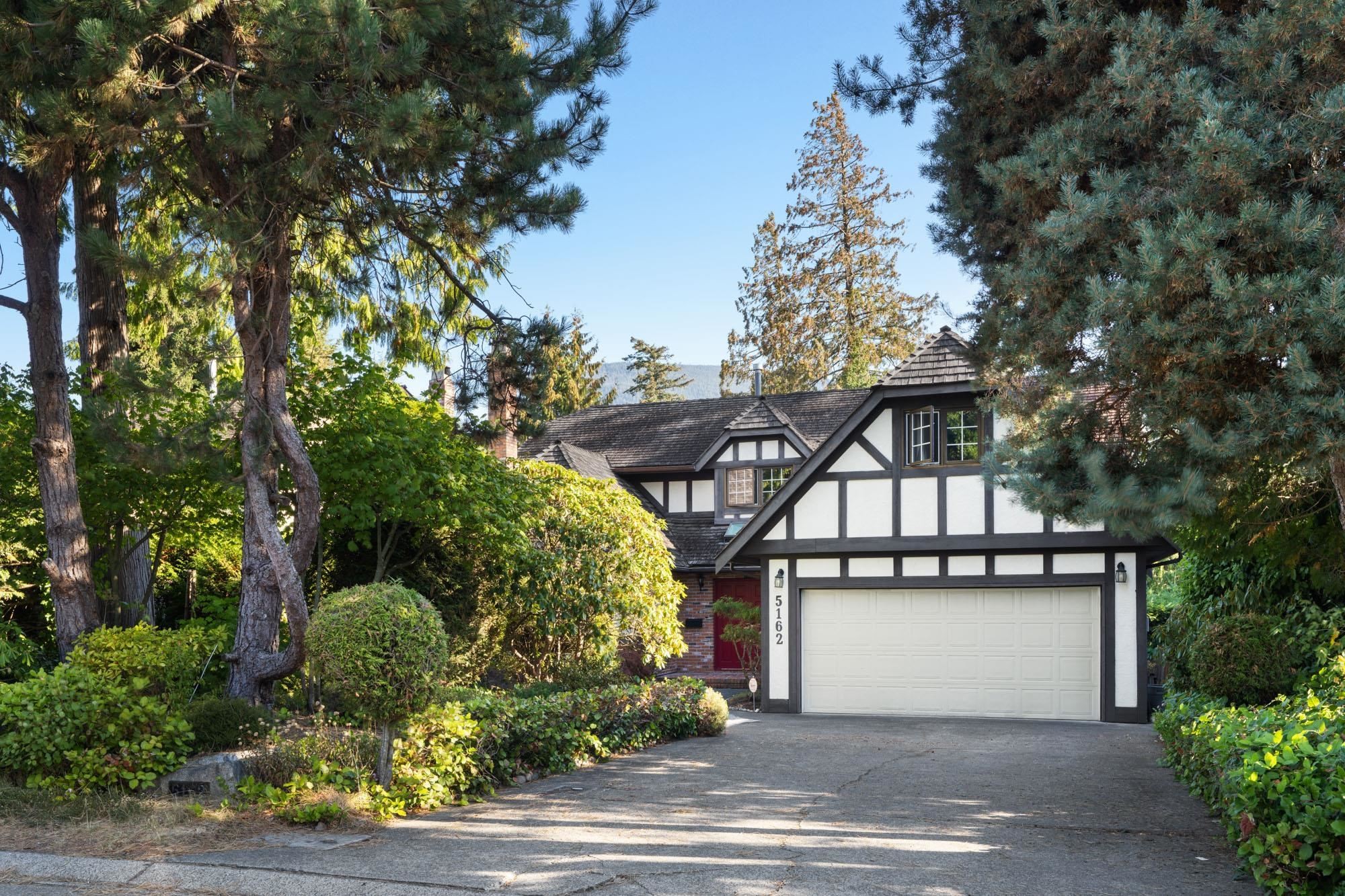 5162 Alderfeild Place, West Vancouver, BC