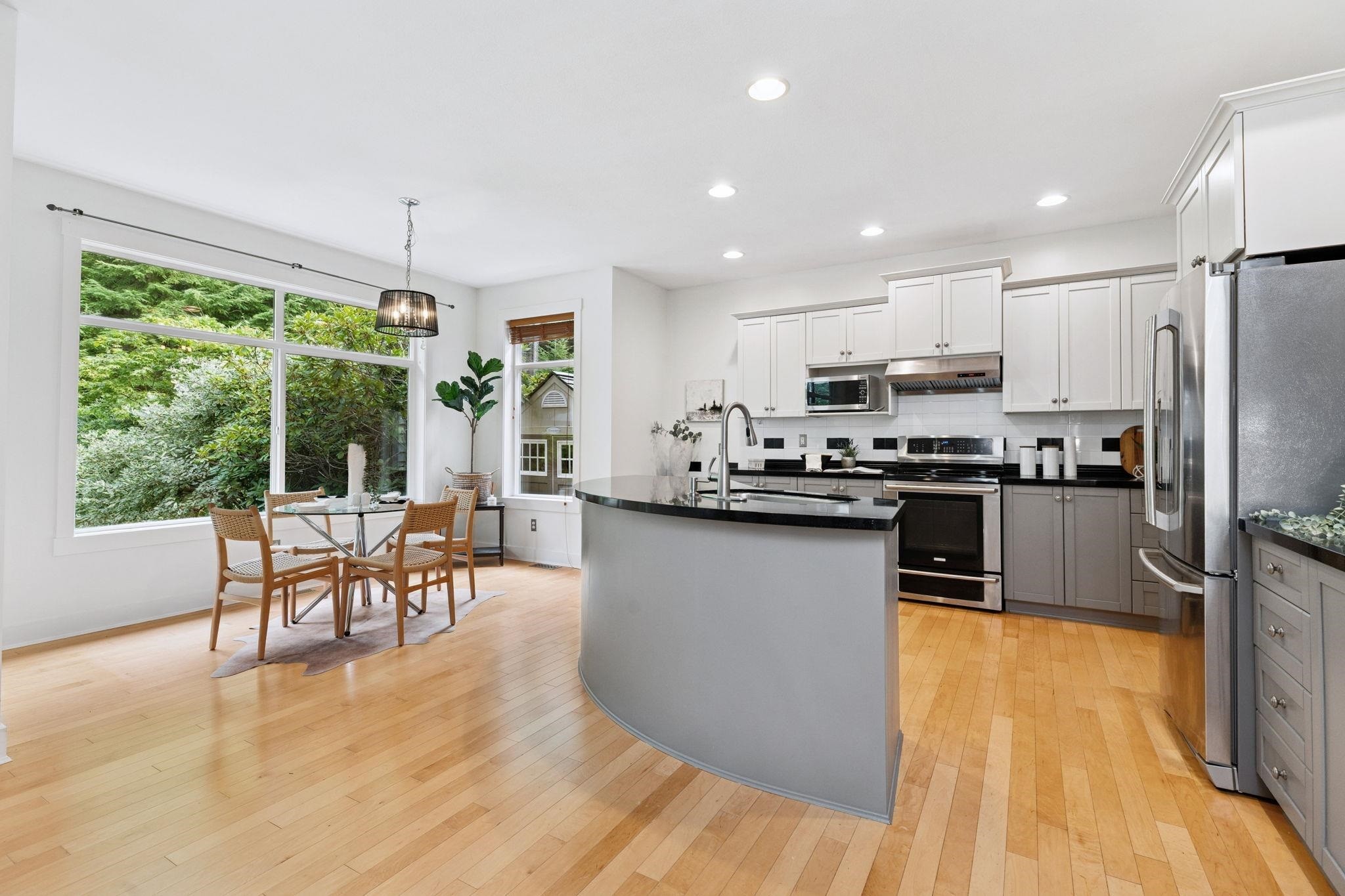 1855 Parkway Boulevard, Coquitlam, BC