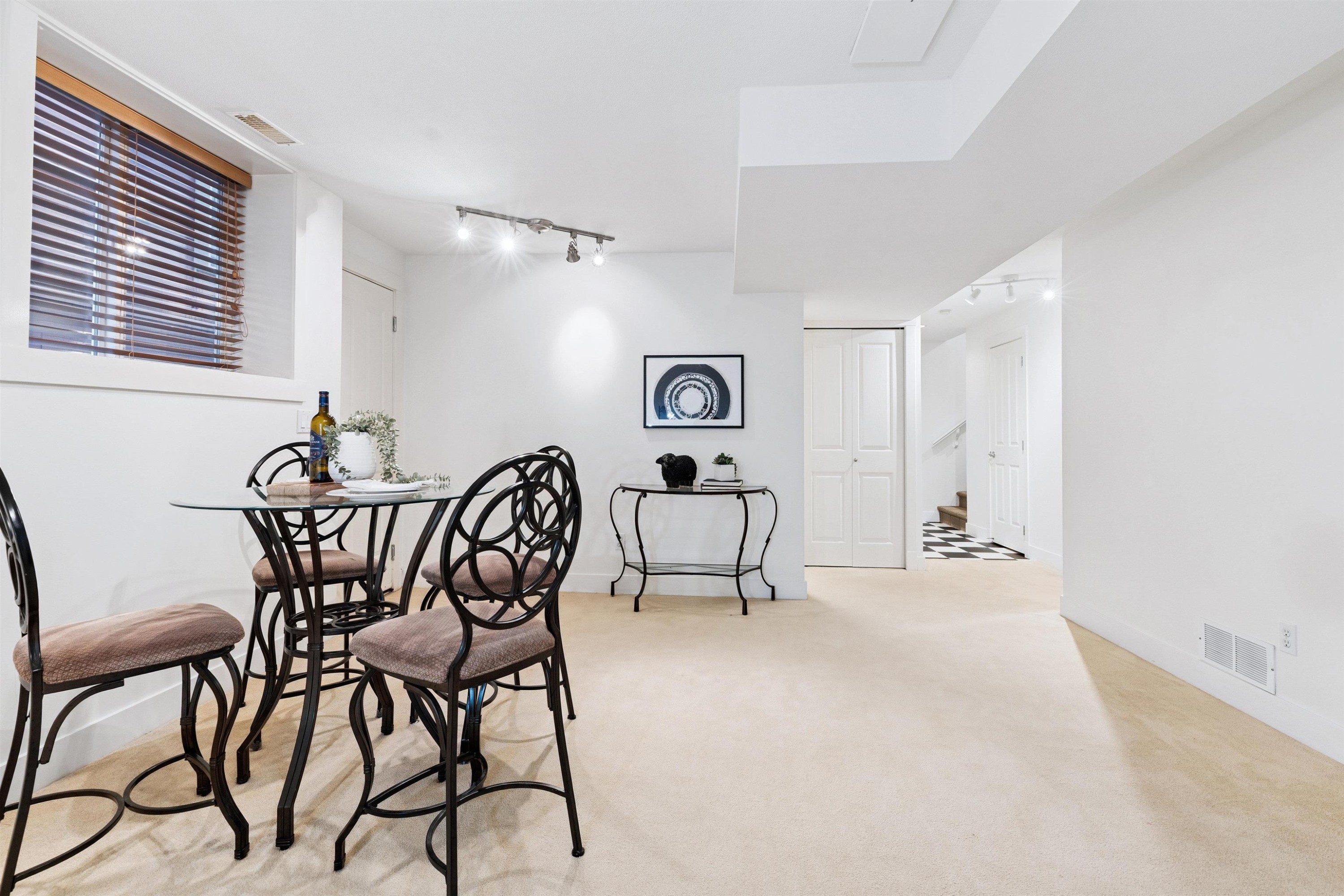 1855 Parkway Boulevard, Coquitlam, BC