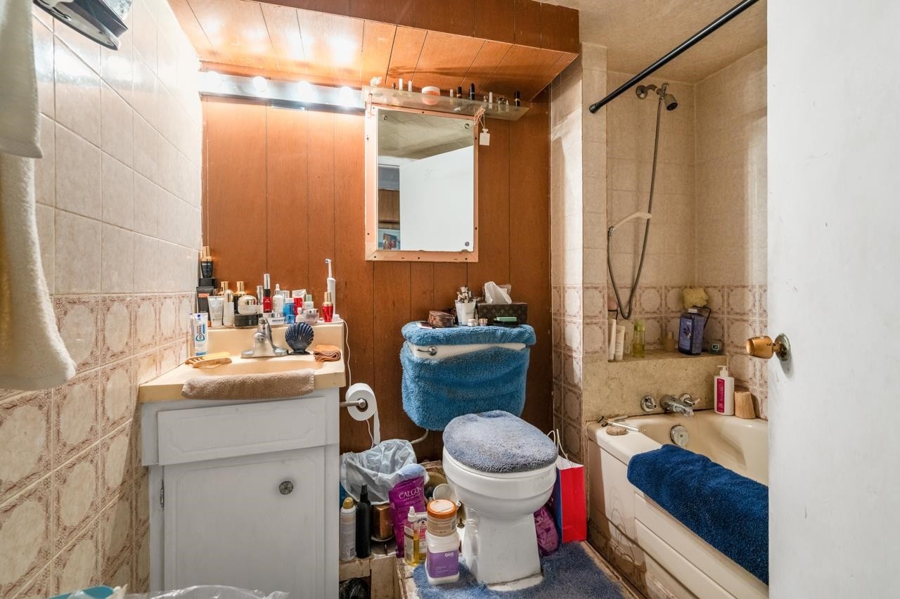 2566 Venables Street, Vancouver, BC