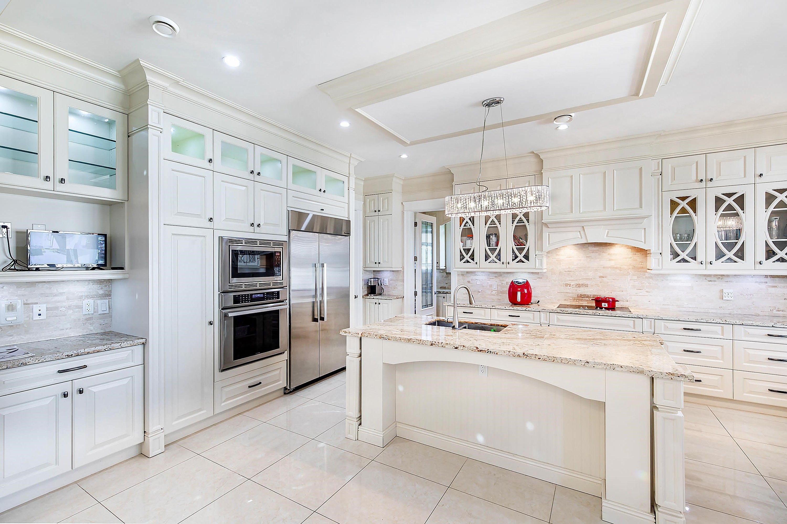 9631 Saunders Road, Richmond, BC