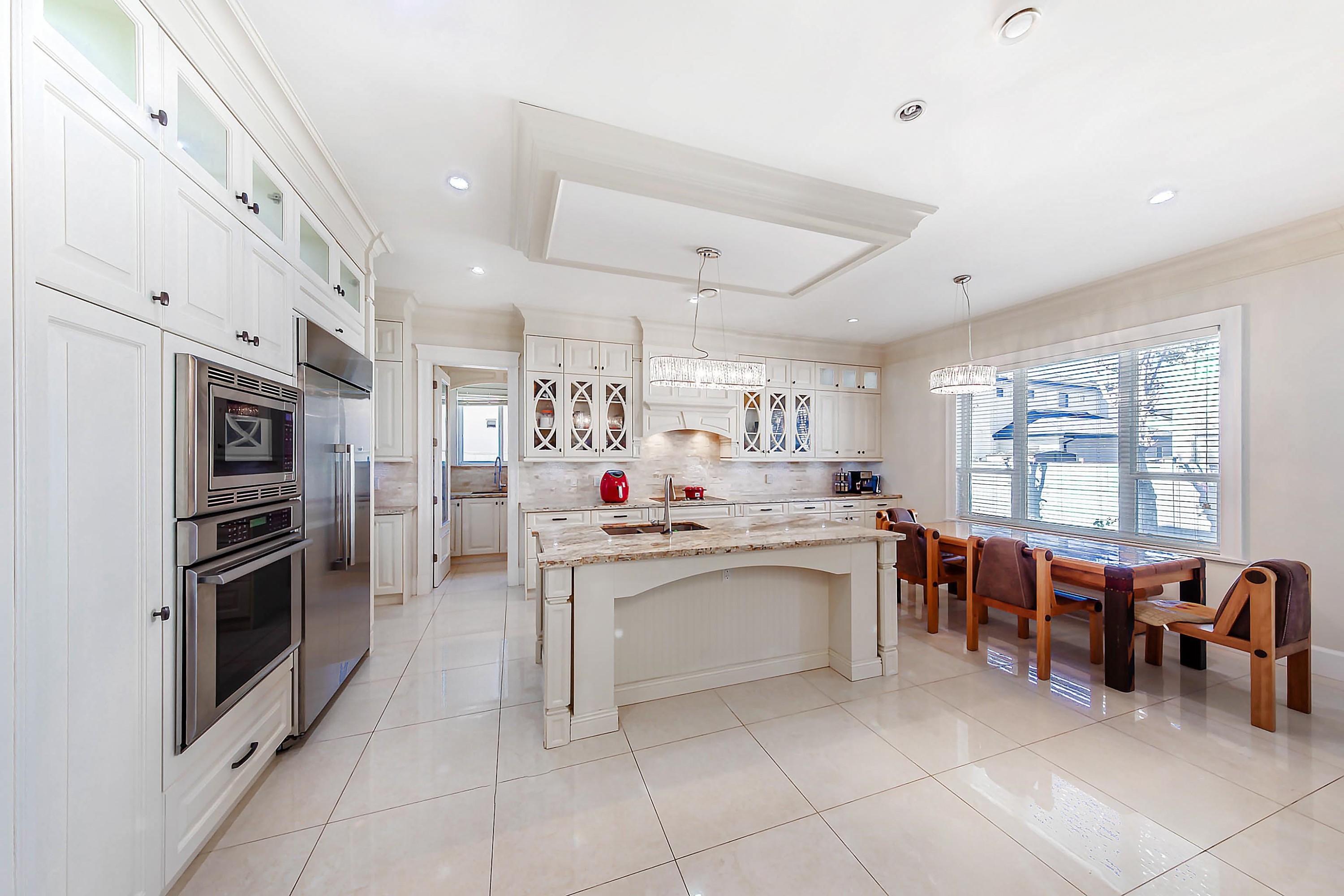 9631 Saunders Road, Richmond, BC