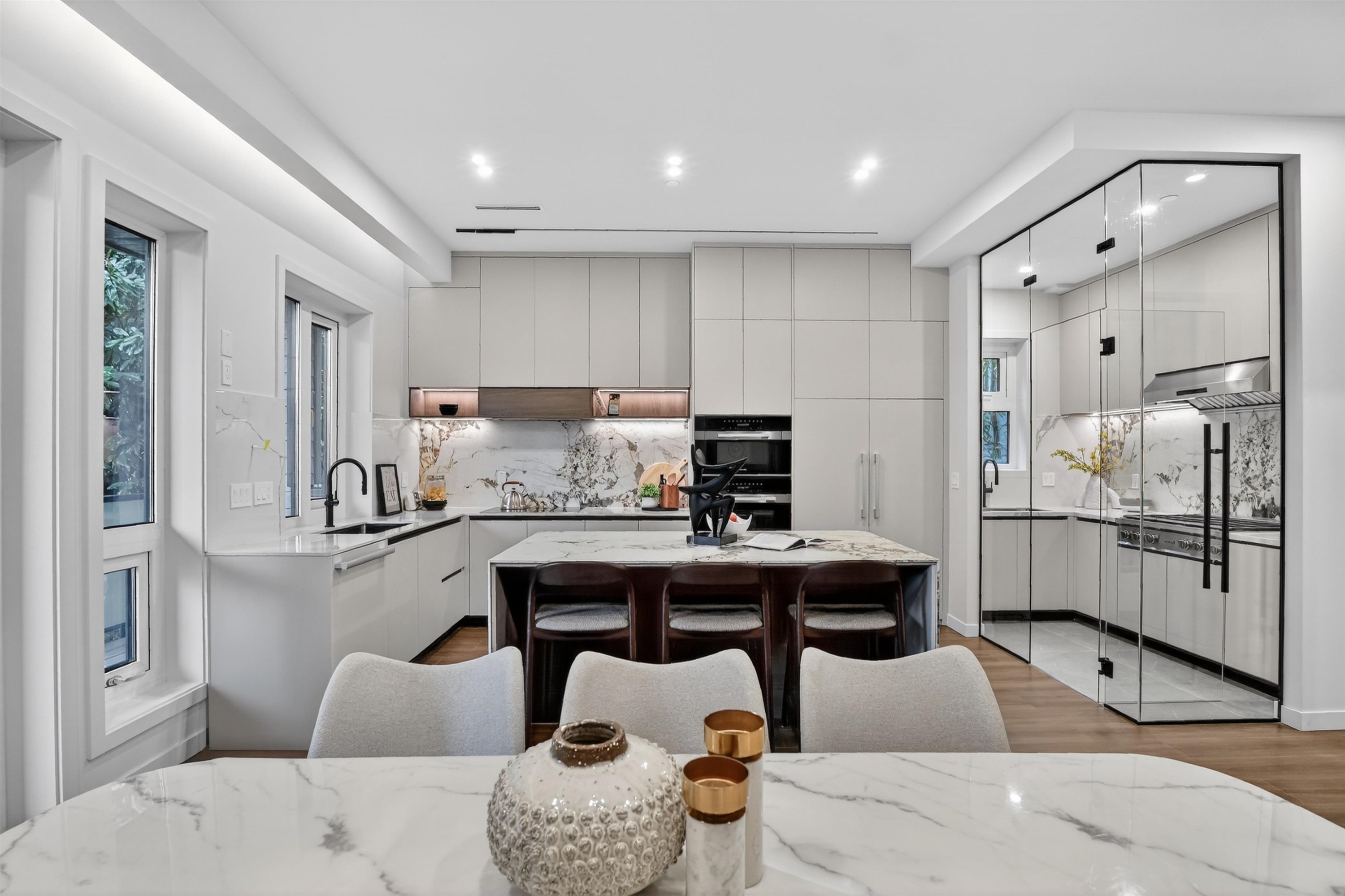 3548 35Th Avenue W, Vancouver, BC