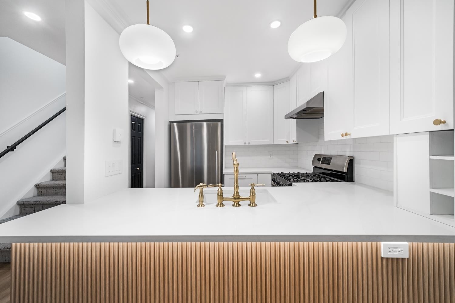 1407 Pendrell Street, Vancouver, BC