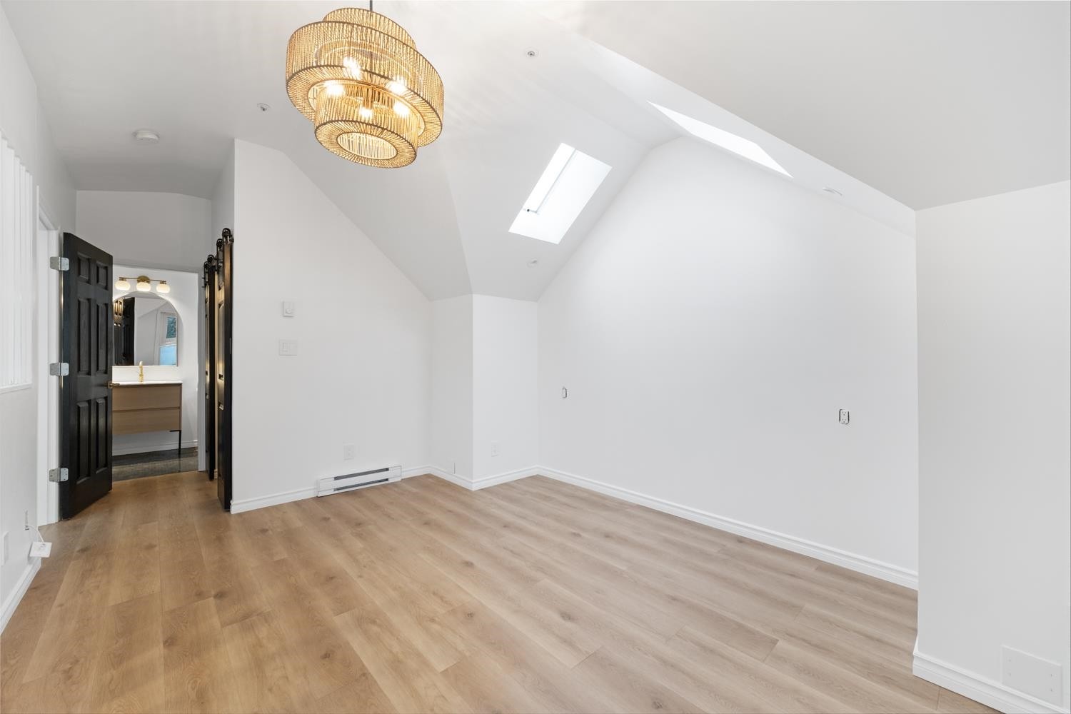 1407 Pendrell Street, Vancouver, BC