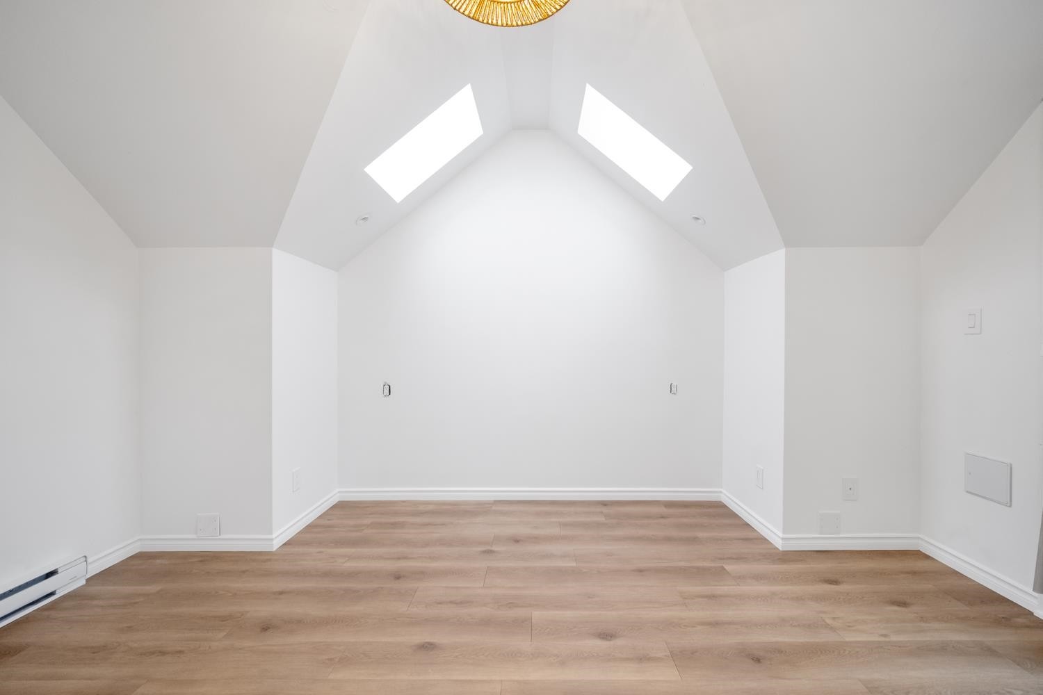 1407 Pendrell Street, Vancouver, BC