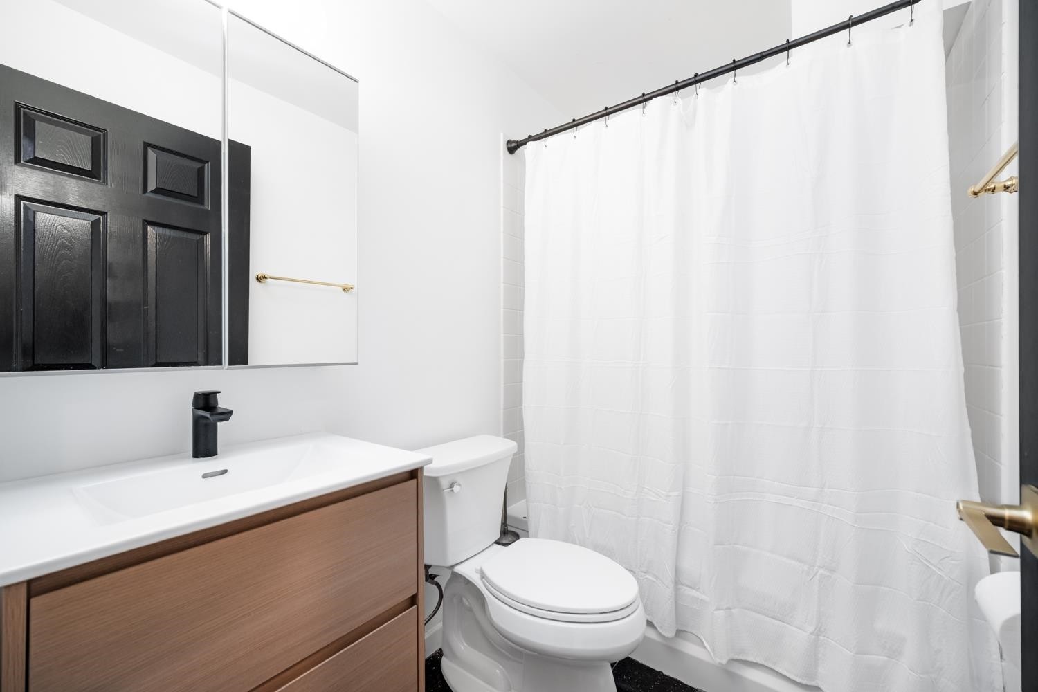 1407 Pendrell Street, Vancouver, BC