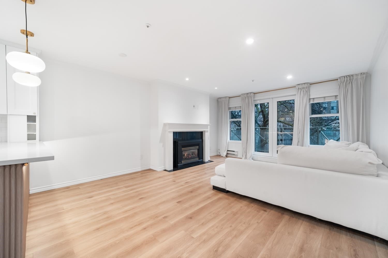 1407 Pendrell Street, Vancouver, BC