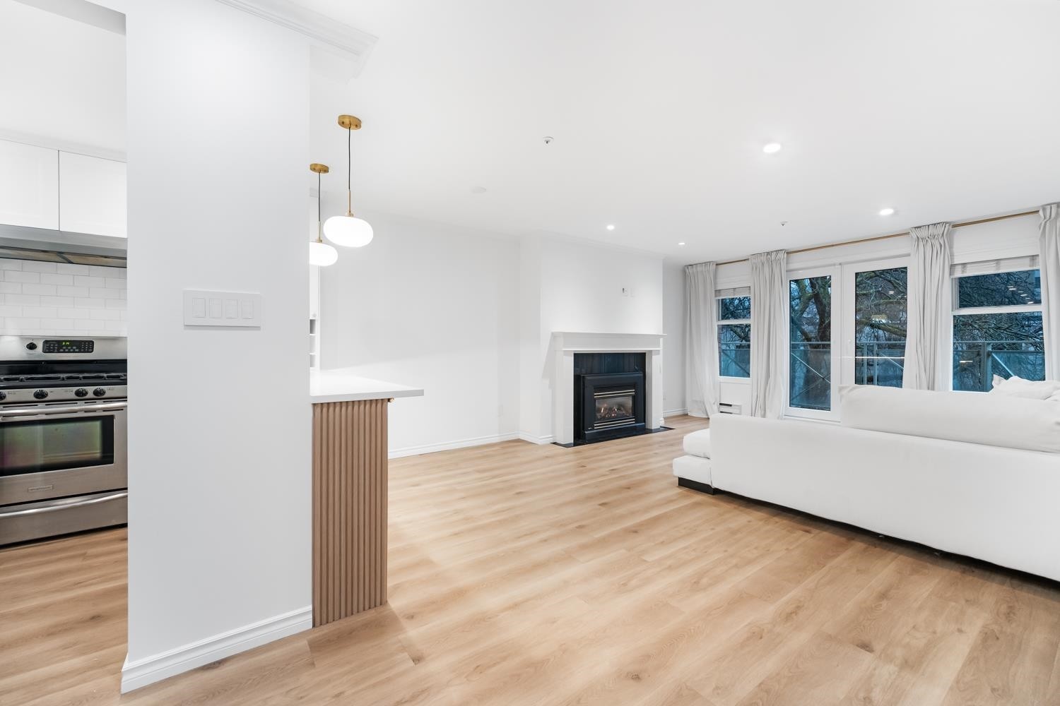 1407 Pendrell Street, Vancouver, BC