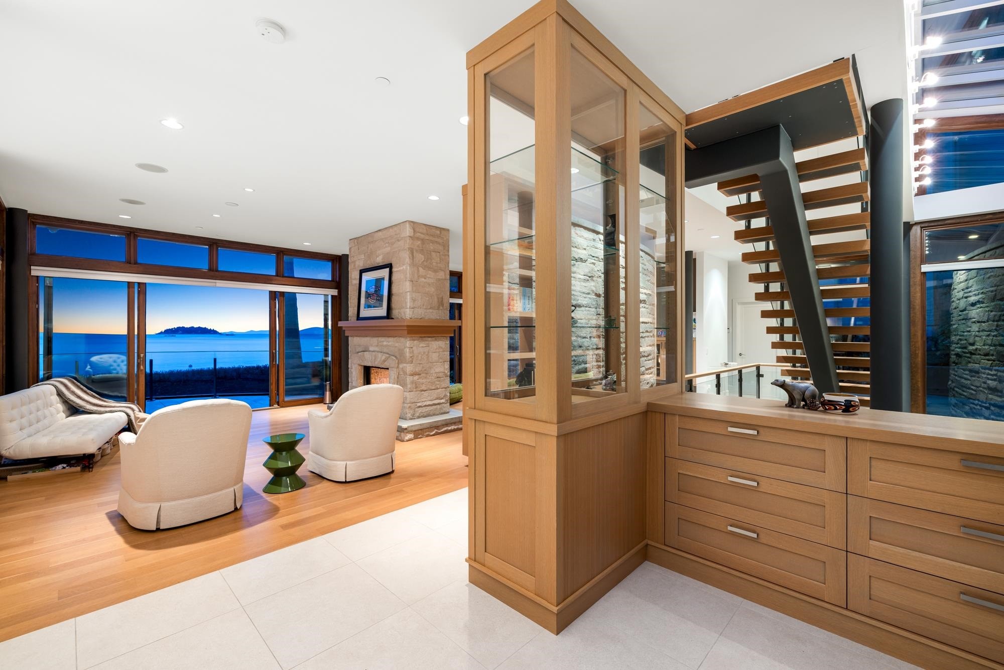 6780 Batchelor Bay Place, West Vancouver, BC