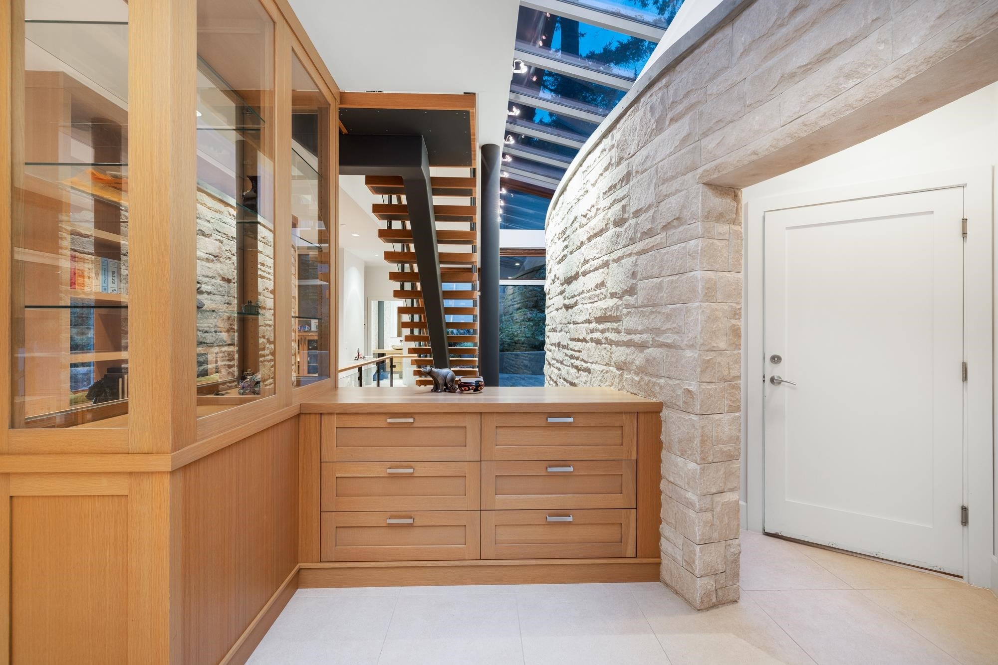 6780 Batchelor Bay Place, West Vancouver, BC