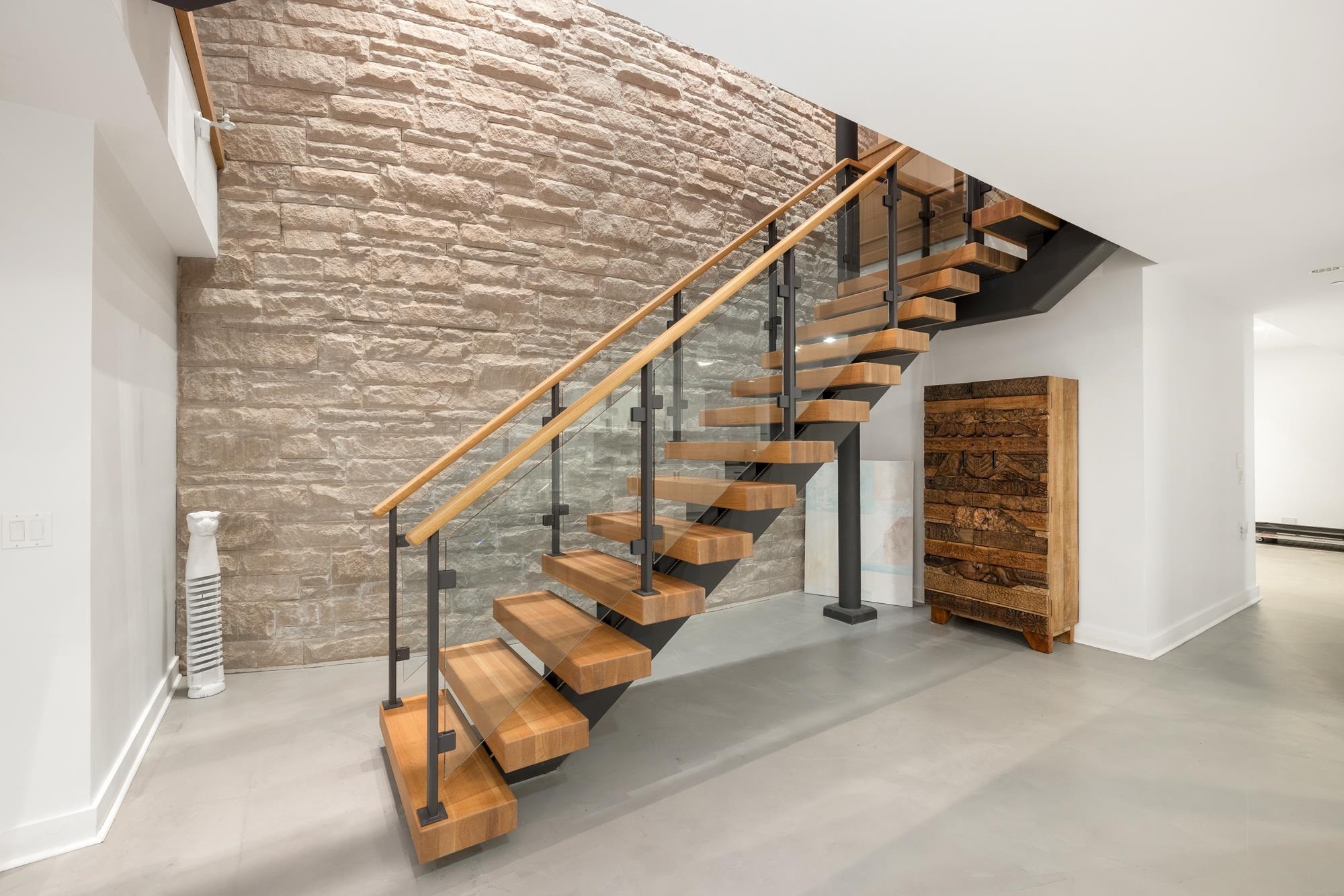 6780 Batchelor Bay Place, West Vancouver, BC