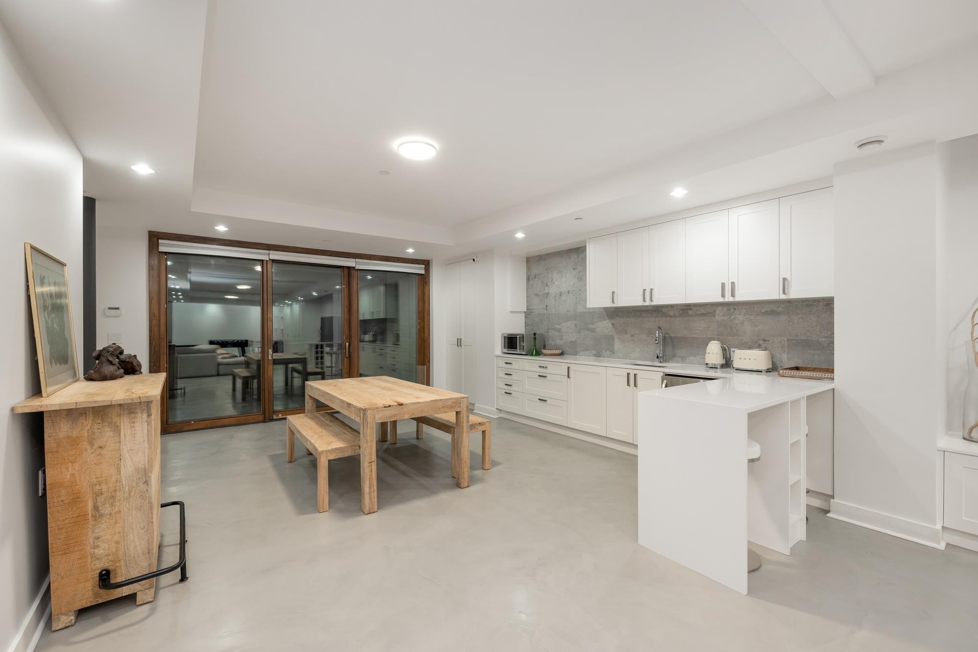 6780 Batchelor Bay Place, West Vancouver, BC