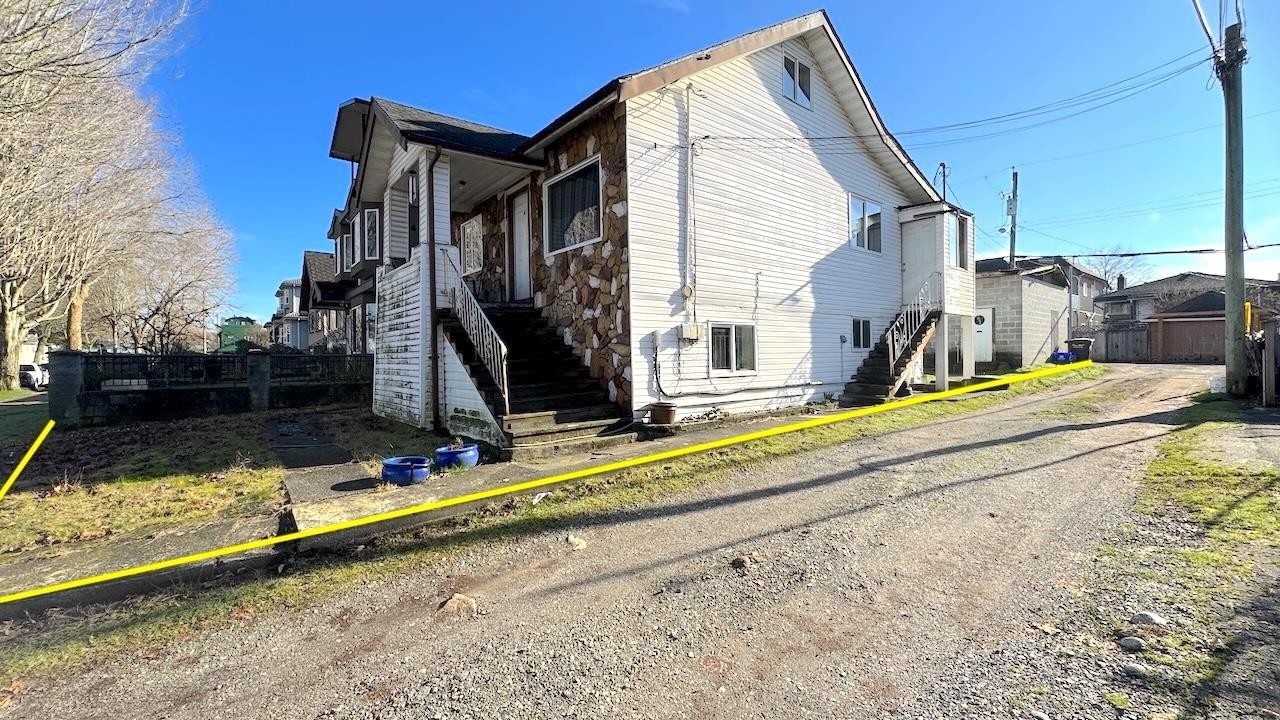 3006 25Th Avenue E, Vancouver, BC