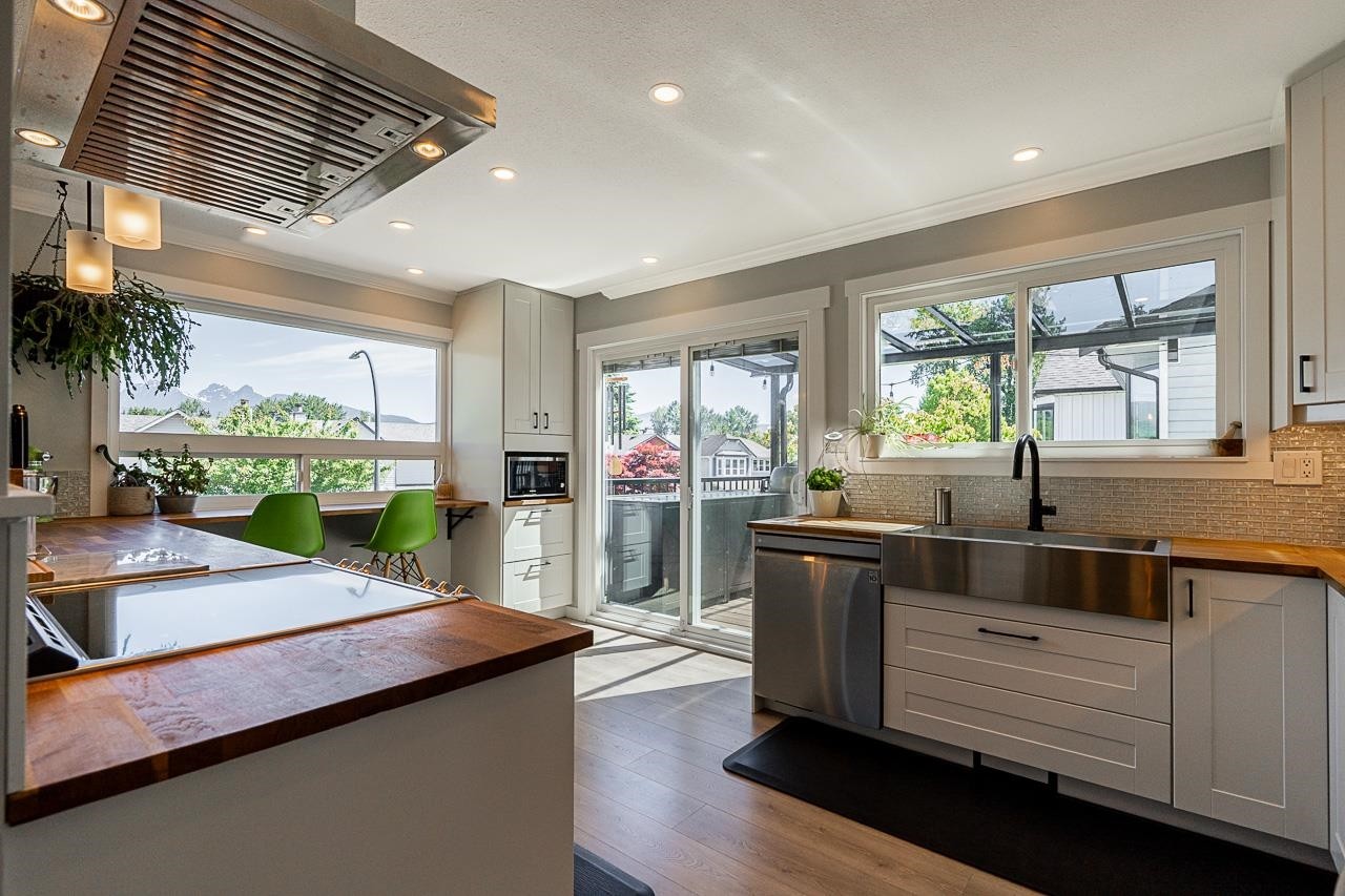 22534 Kendrick Loop, Maple Ridge, BC