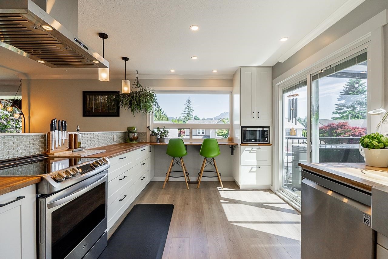 22534 Kendrick Loop, Maple Ridge, BC