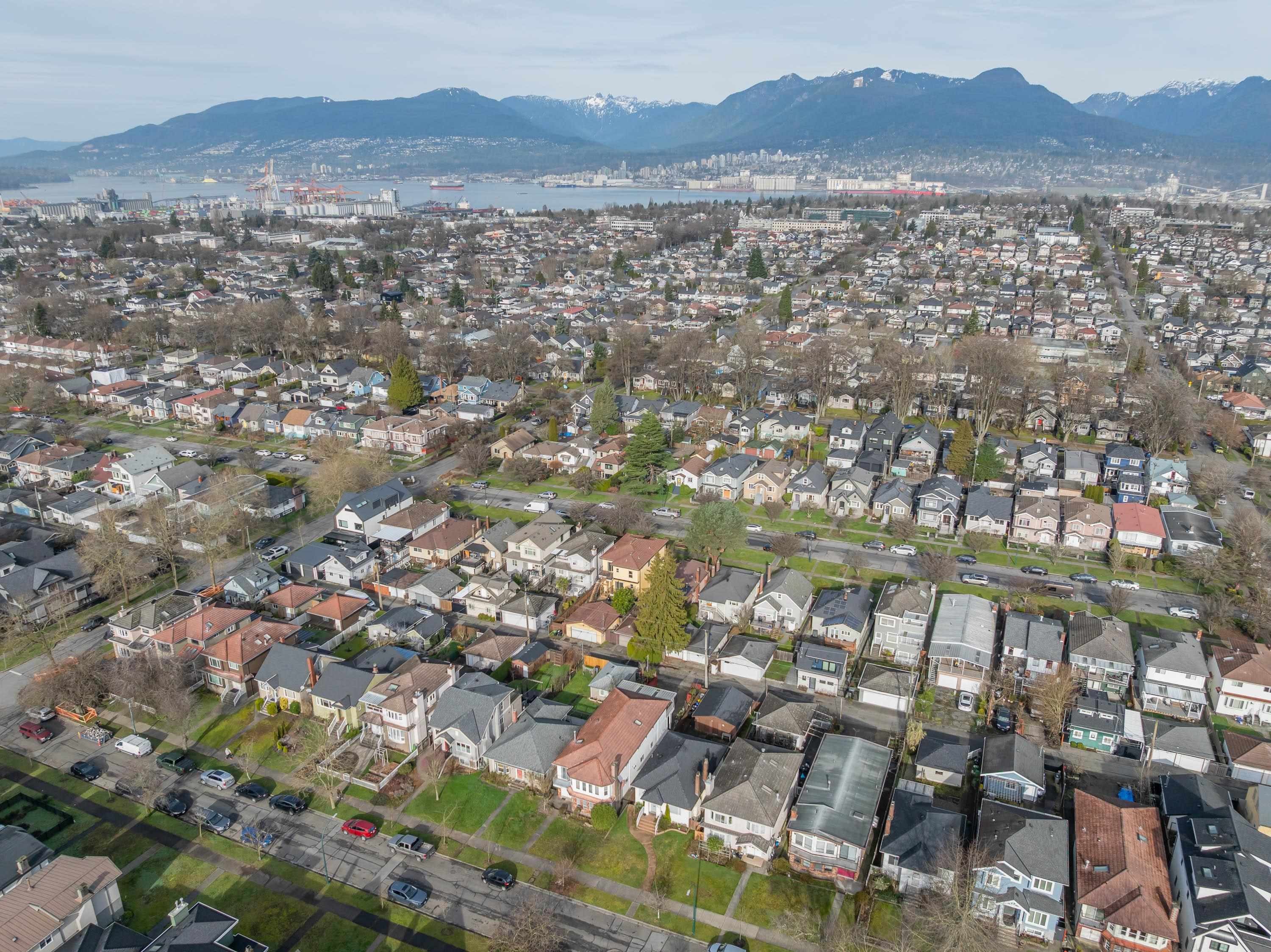 2638 Charles Street, Vancouver, BC
