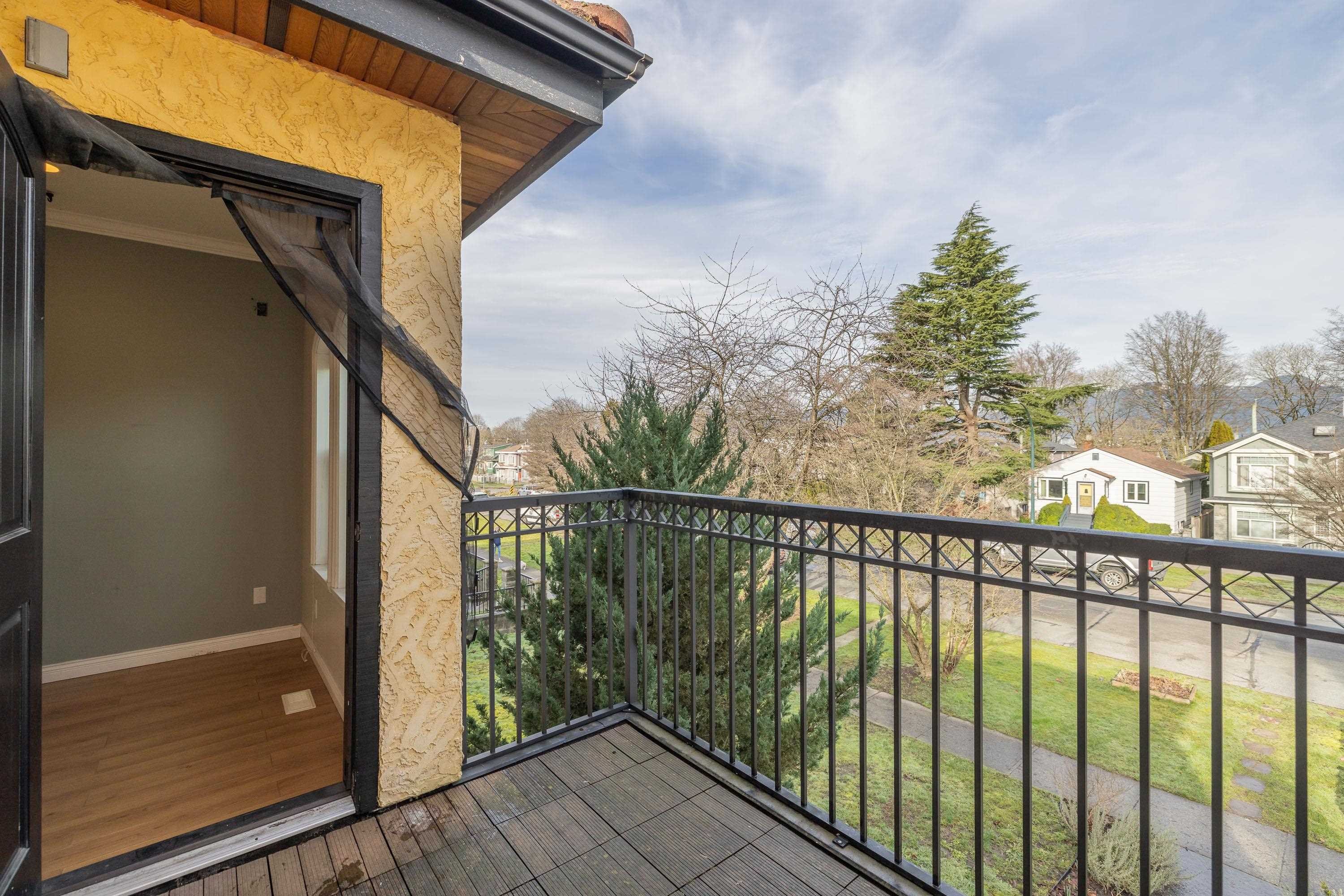 2638 Charles Street, Vancouver, BC