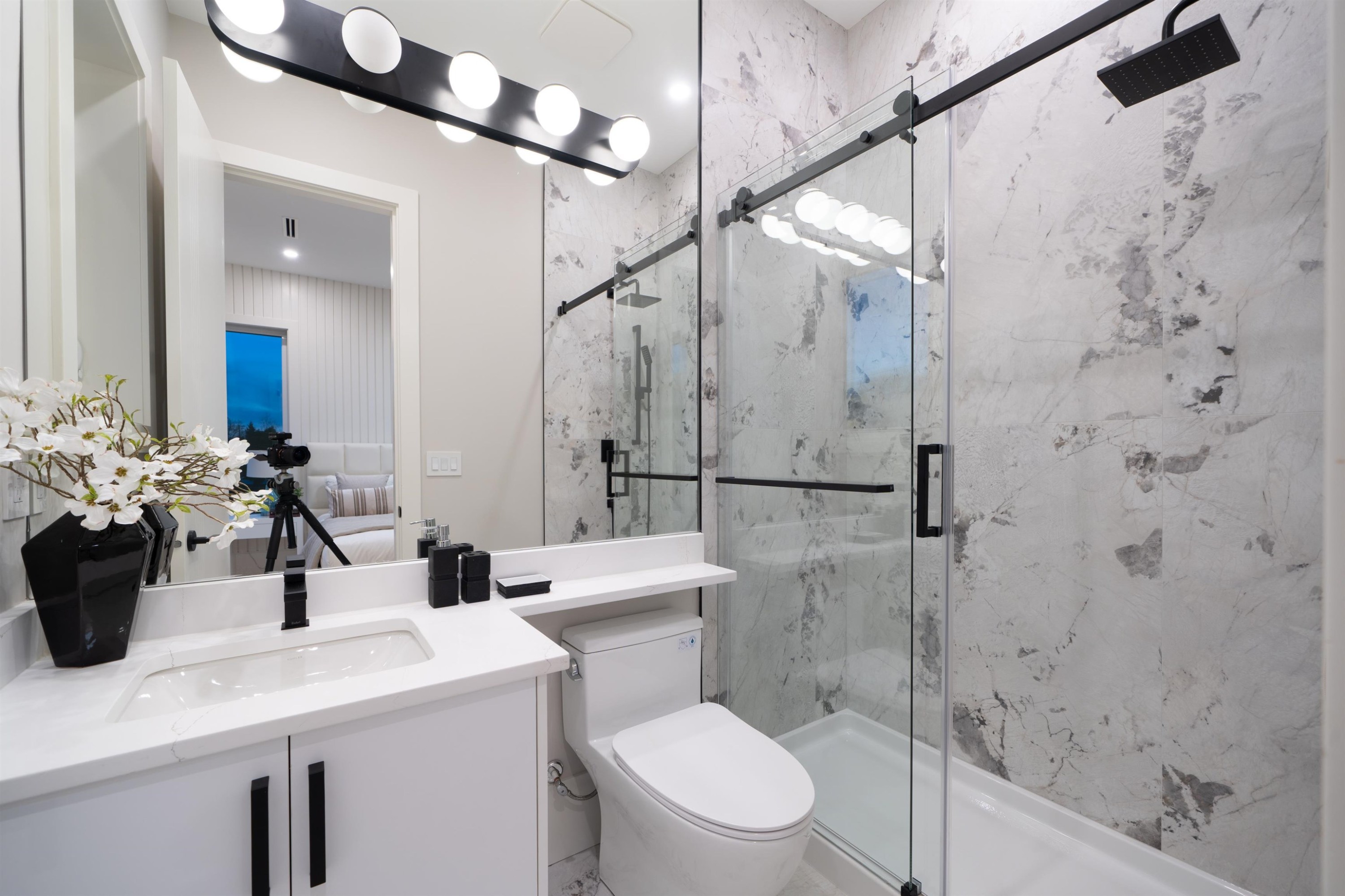 8060 Minler Road, Richmond, BC