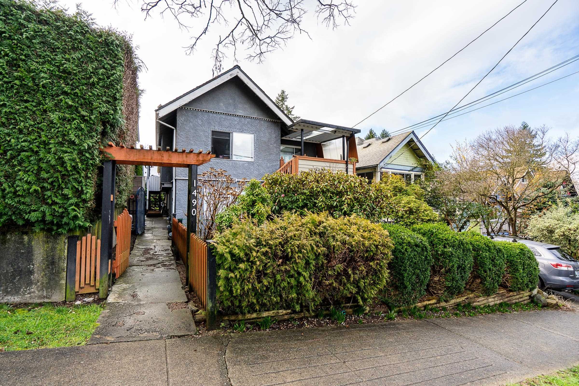 1490 15Th Avenue E, Vancouver, BC