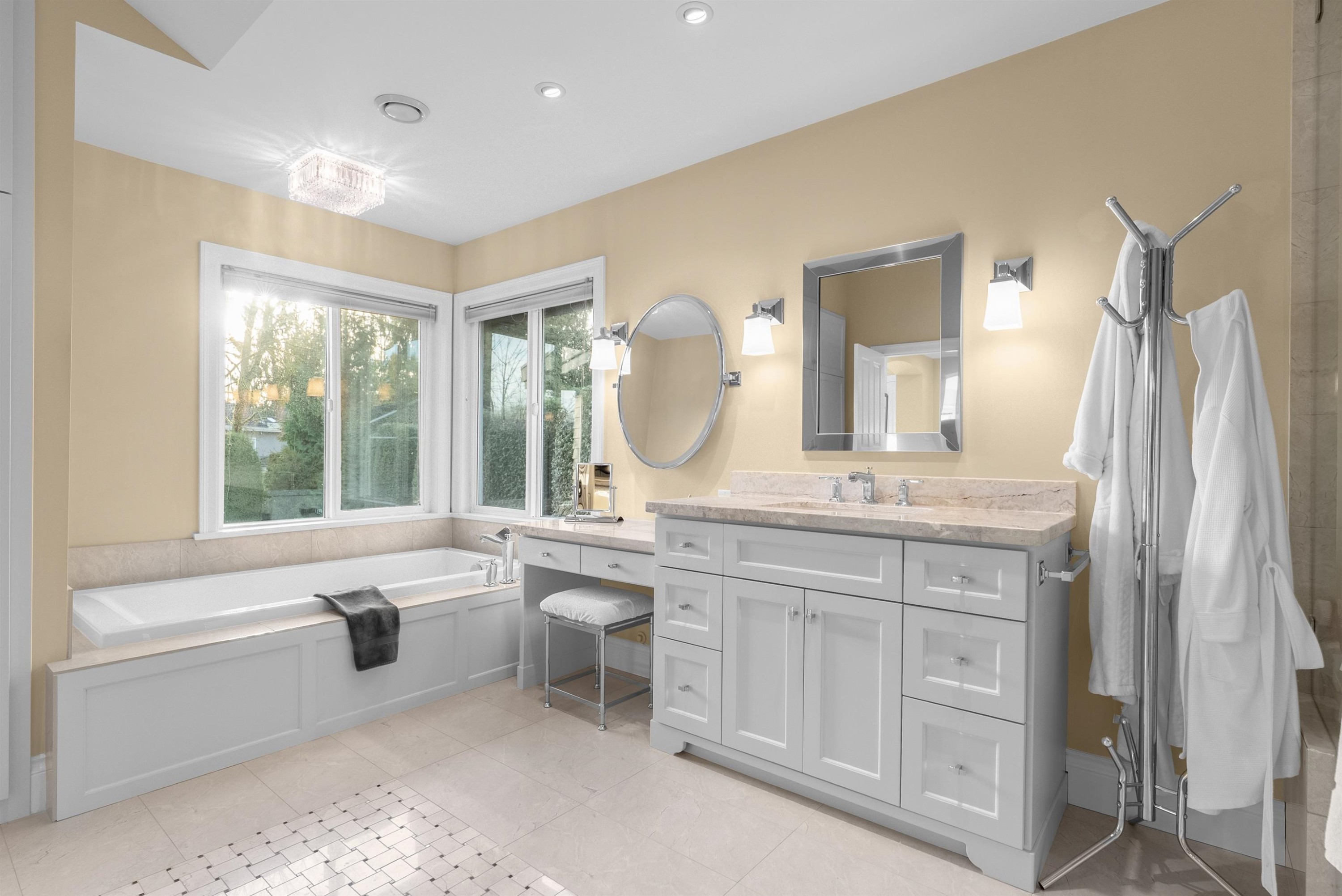 9671 Heather Place, Richmond, BC